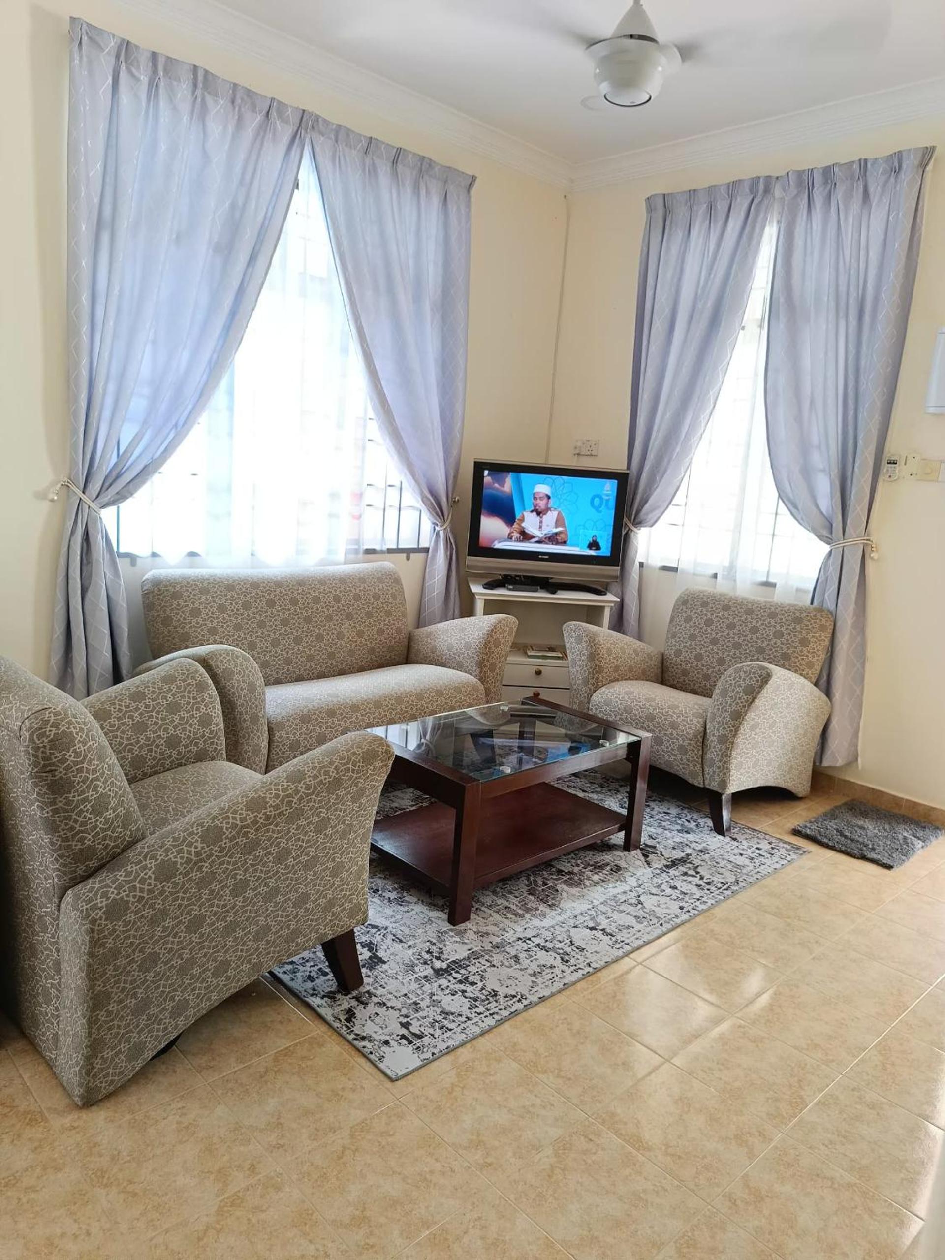 ZULMY Homestay Permaipura Golf