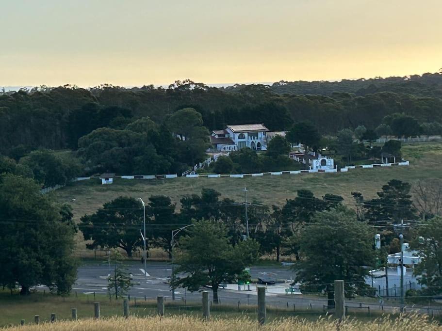 Holiday House