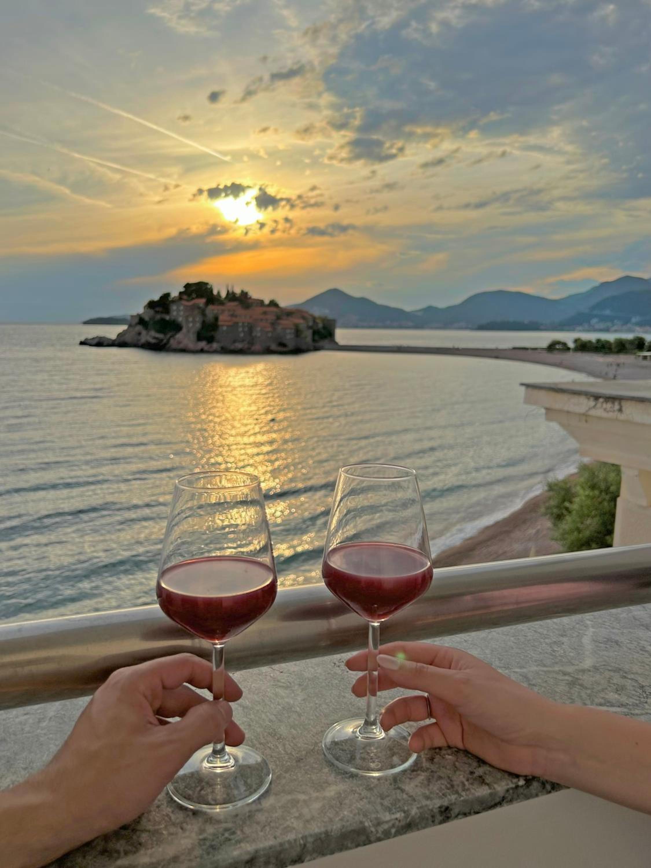 Hotel Luna Apartments - Image 1