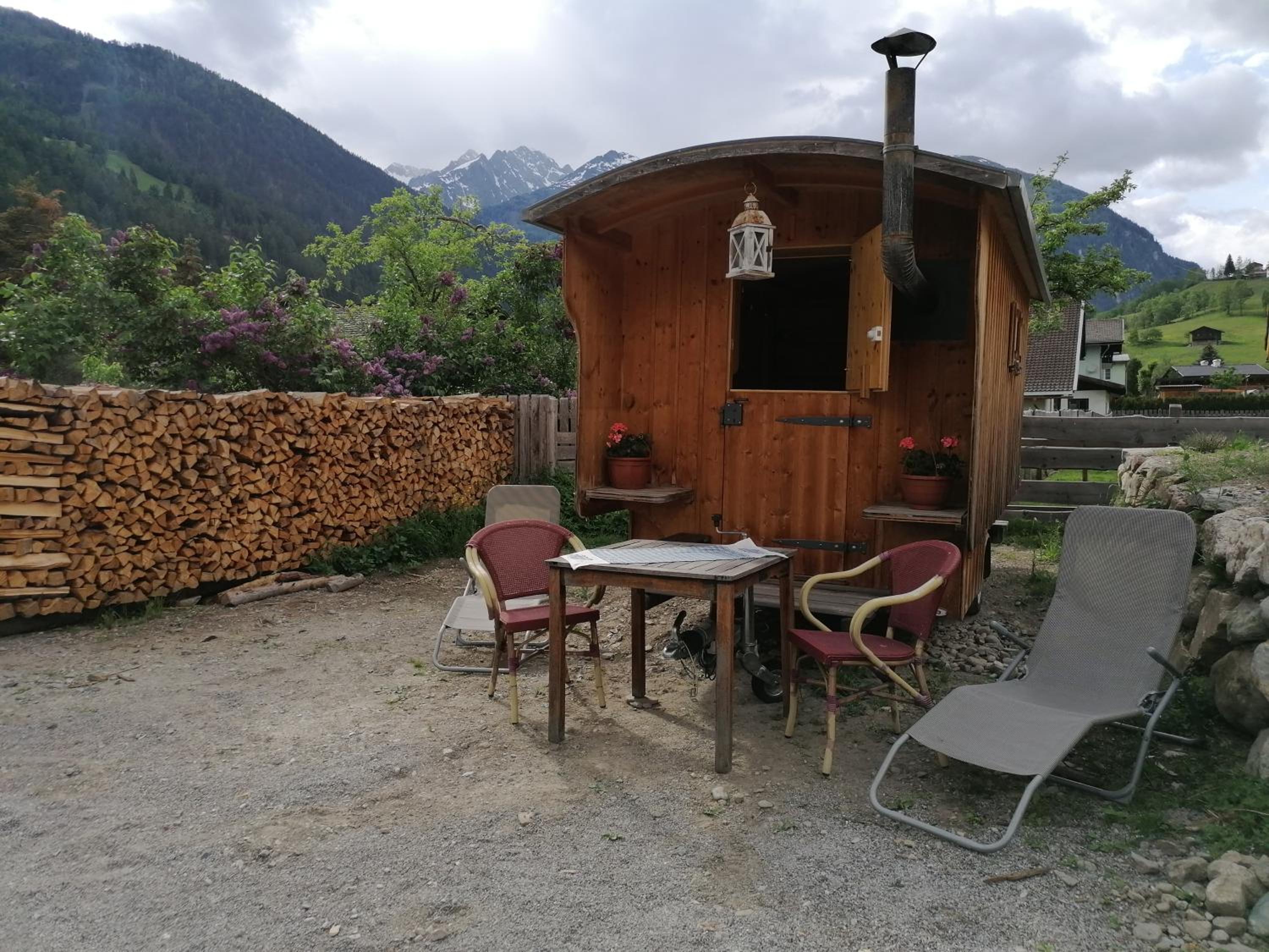 Schlosswirt Chalets & Apartments