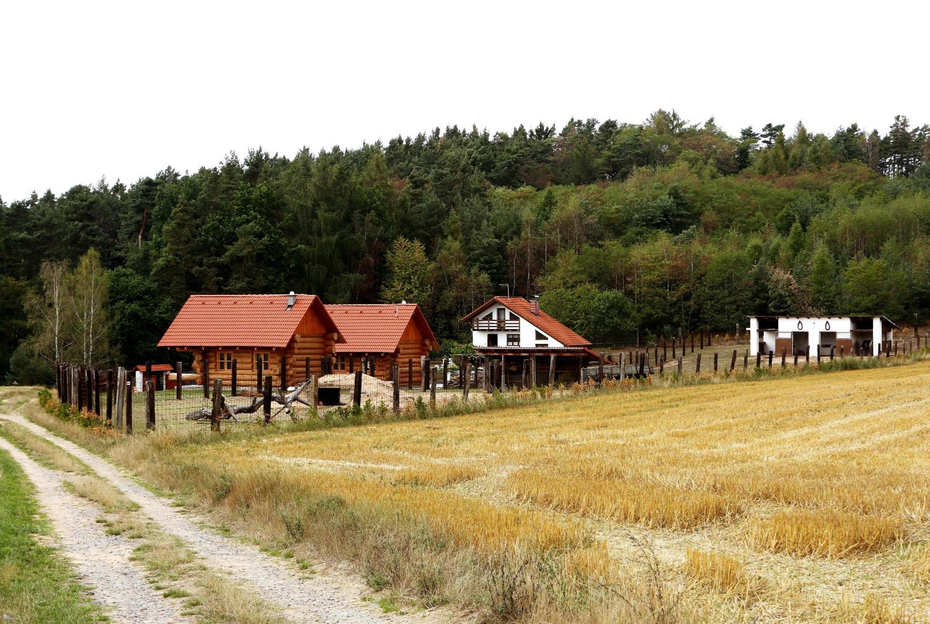 Na Samotě Ve Srubu