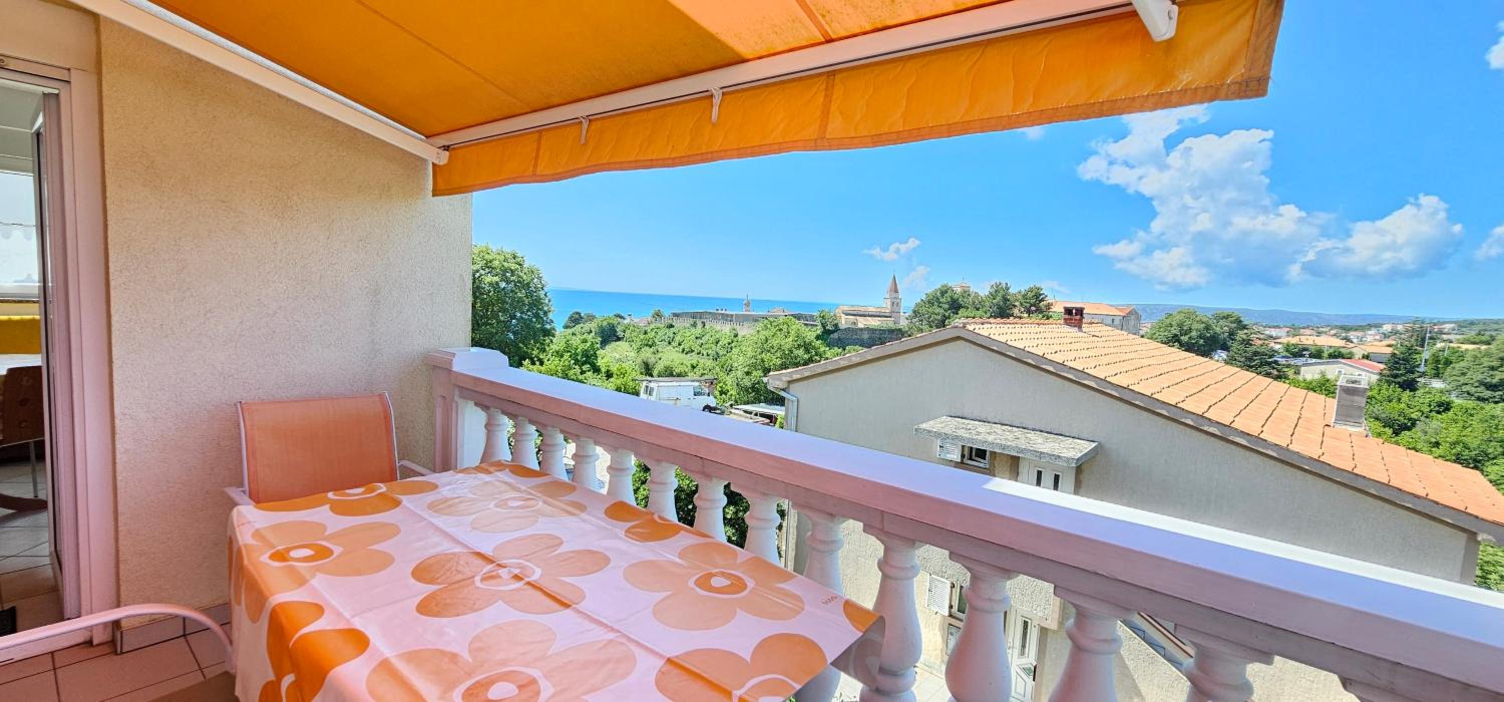 Apartment Marino en Krk — balance & terrace