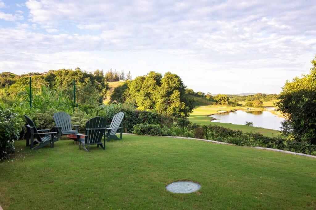 Vista deslumbrante, 4 suítes, piscina, prox golfe