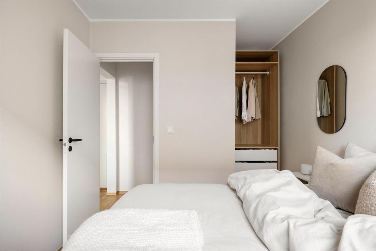 Cosy city apartment view 5