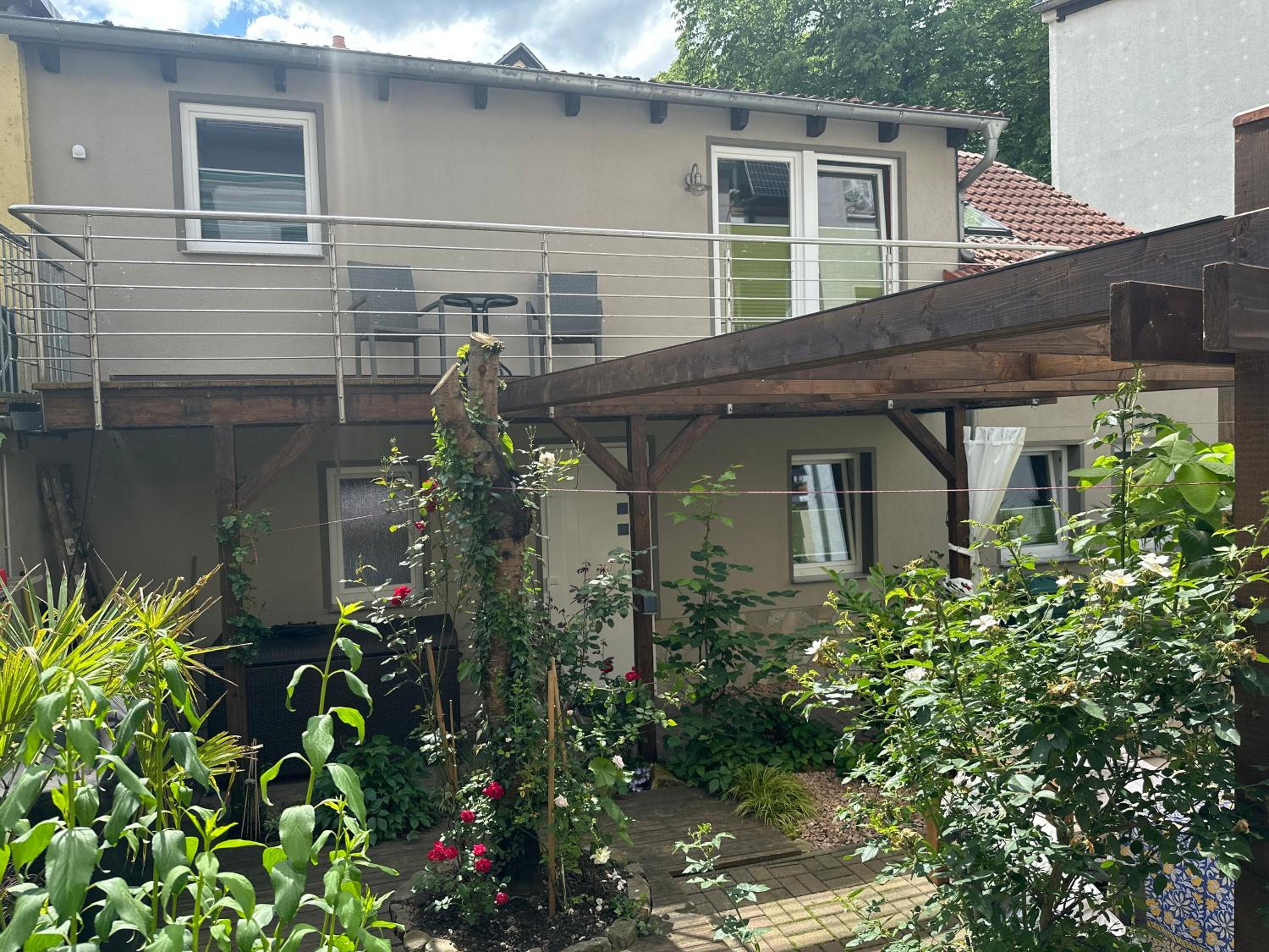 Idyllisches Haus Ferienwohnung in Jena direkt an der Saale