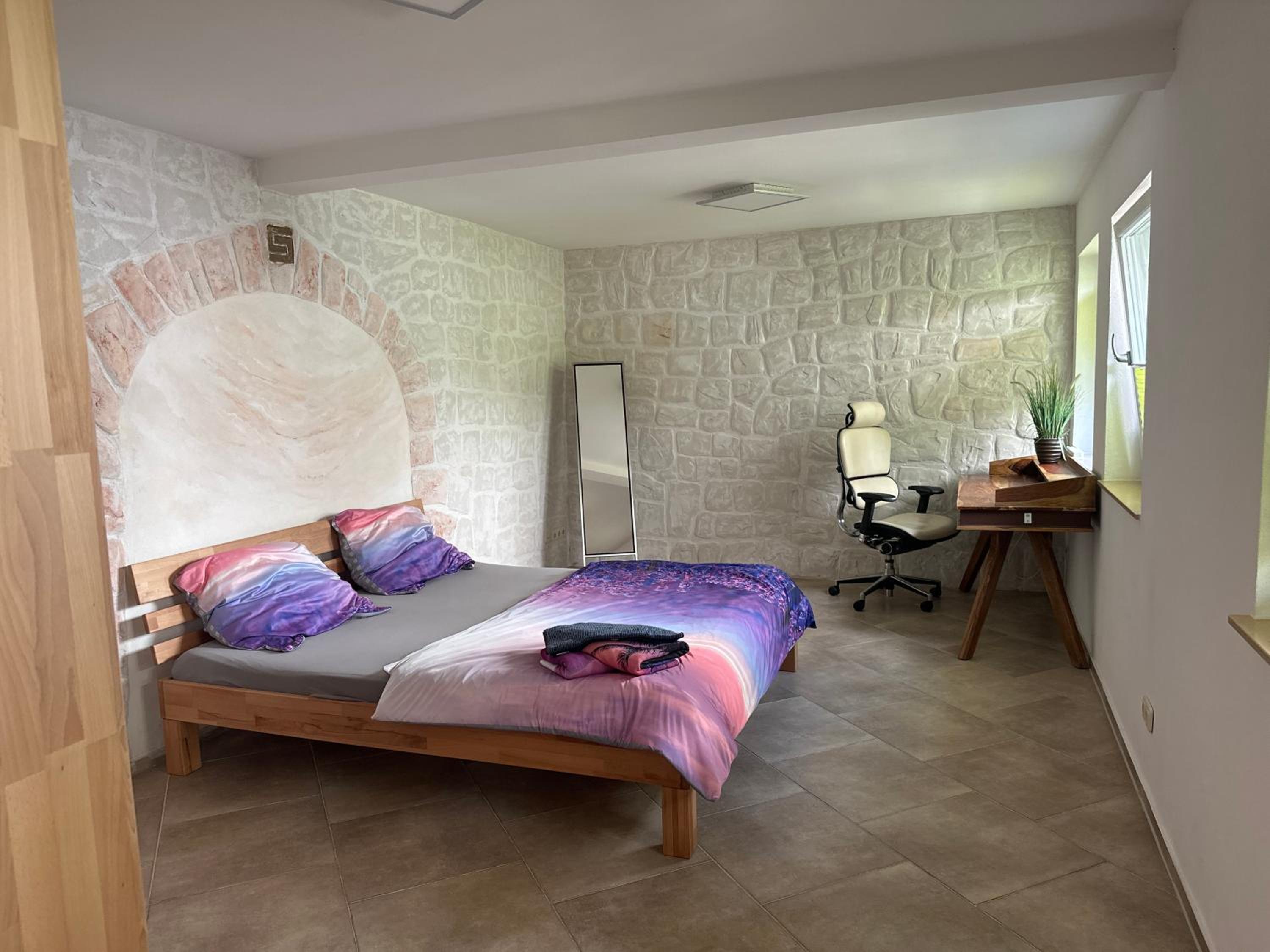 Idyllisches Haus Ferienwohnung in Jena direkt an der Saale