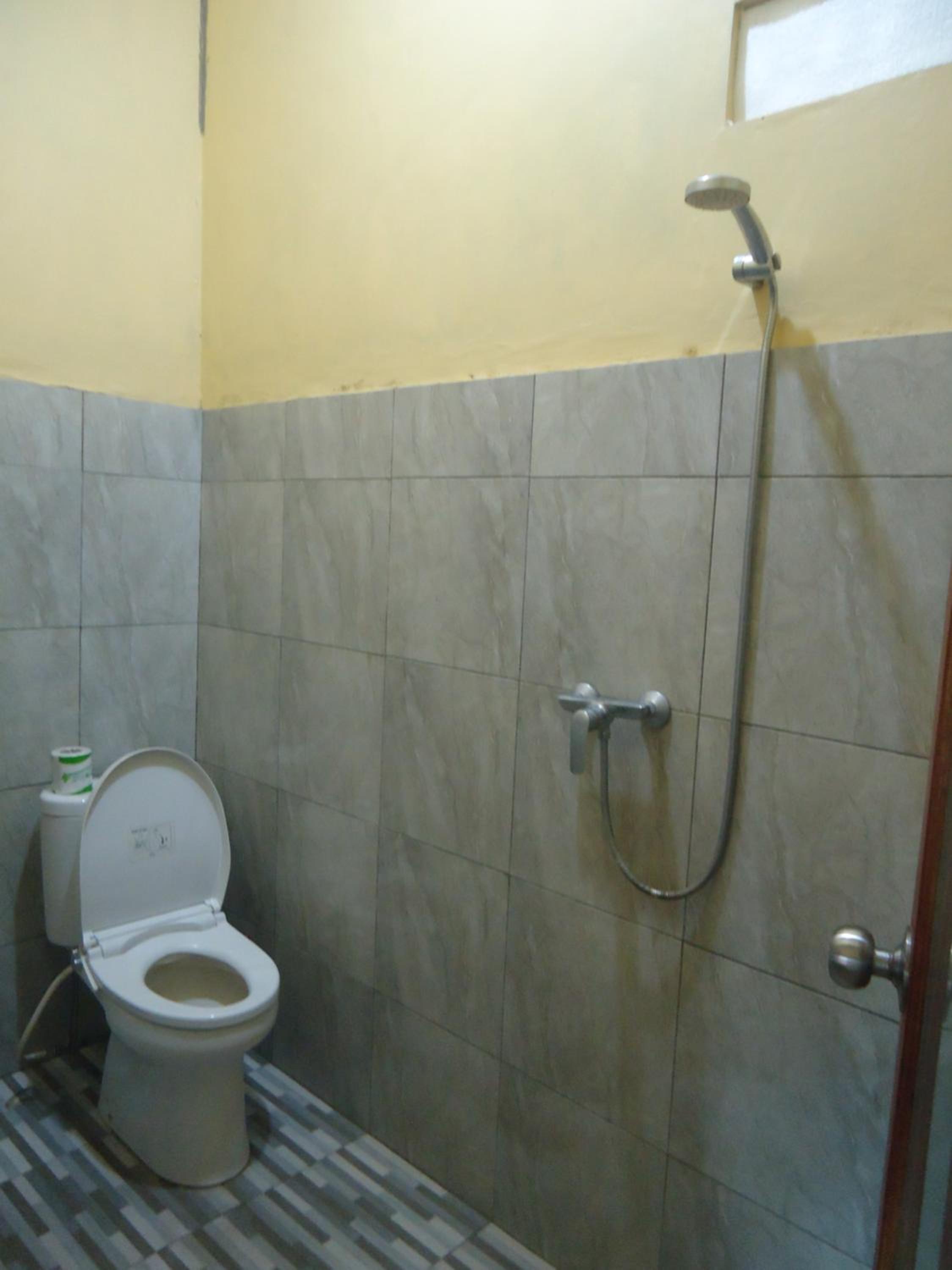 Kenari Diwang