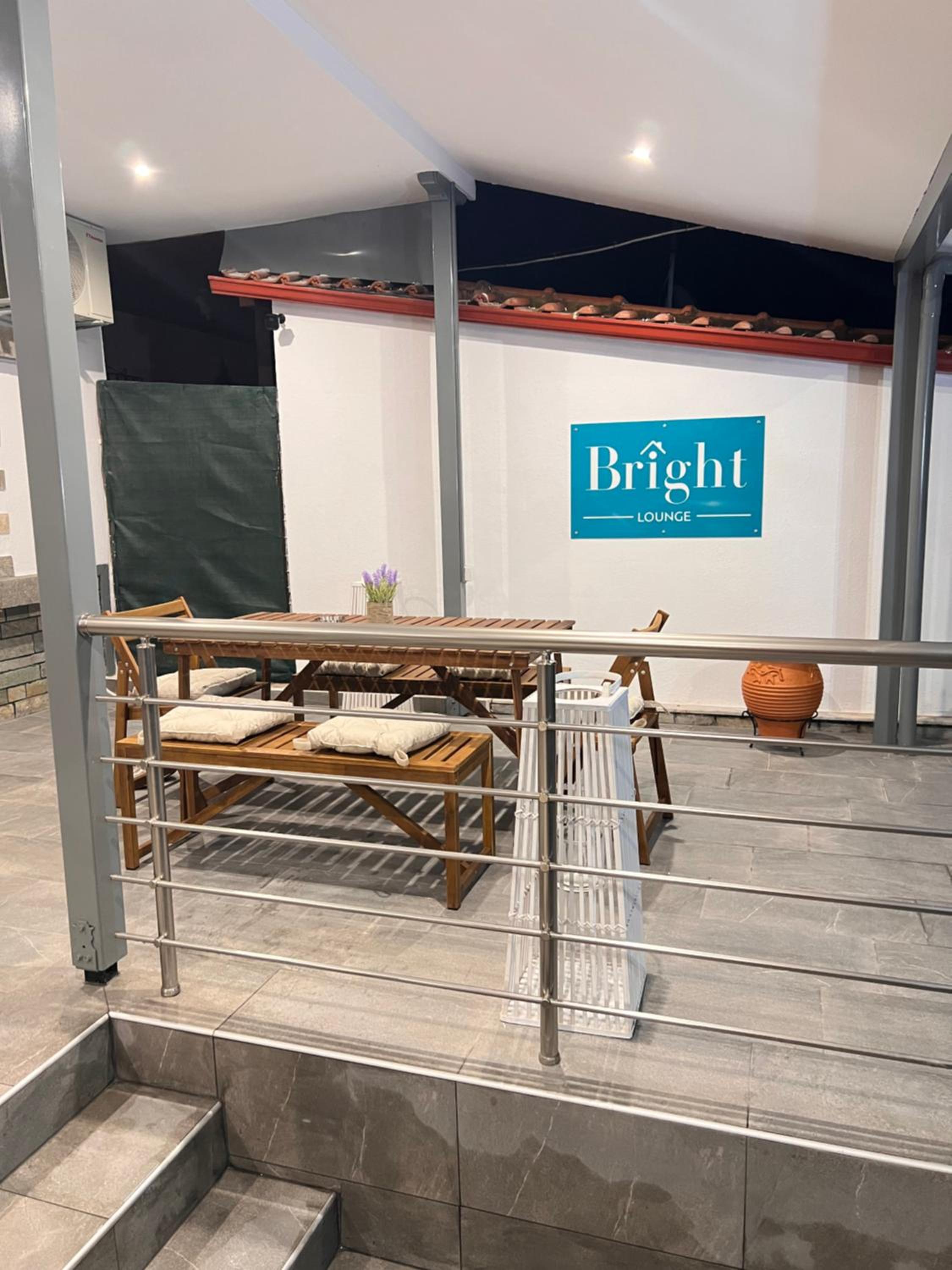 Bright-living