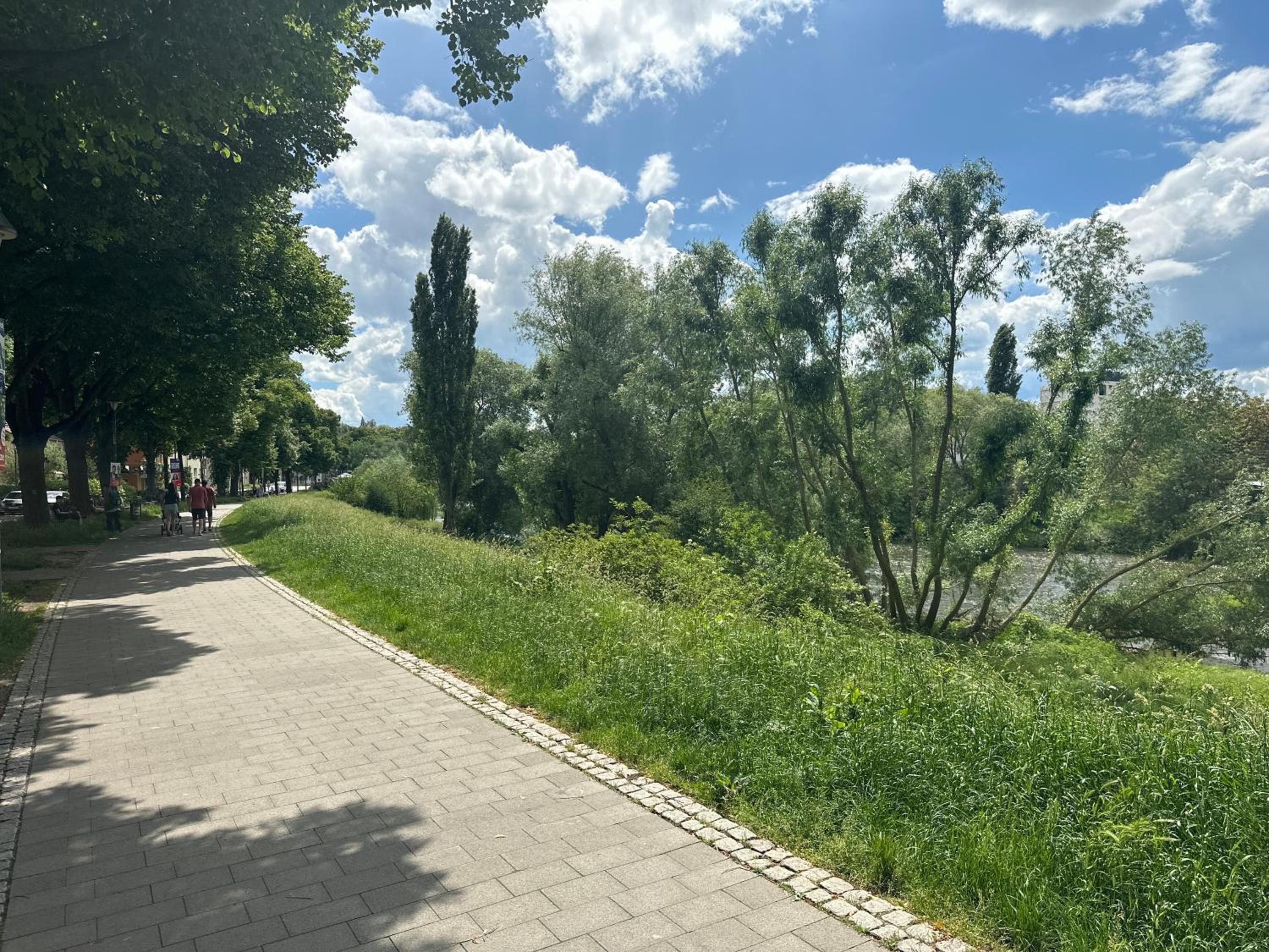 Idyllisches Haus Ferienwohnung in Jena direkt an der Saale