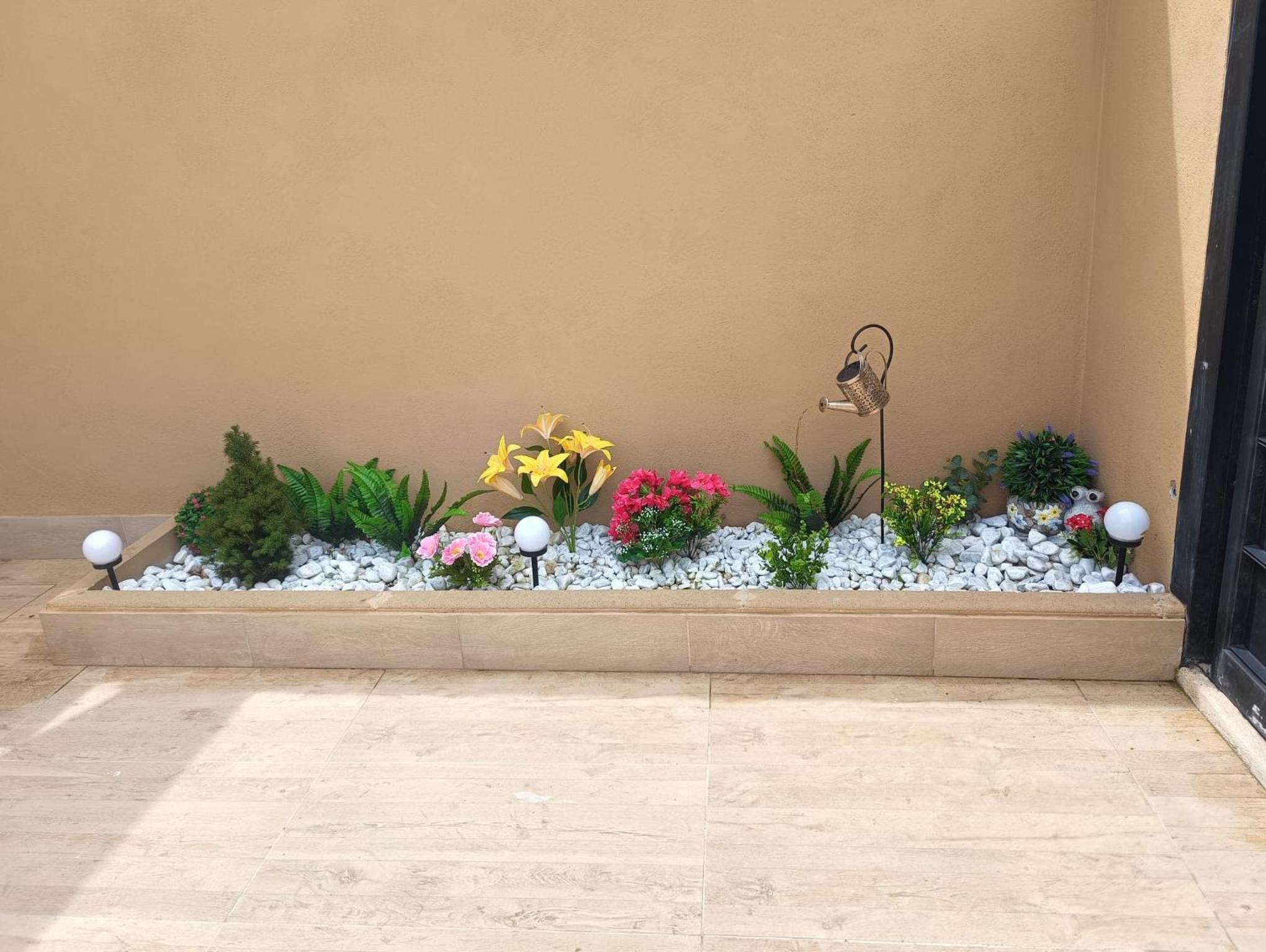 Garden house roma