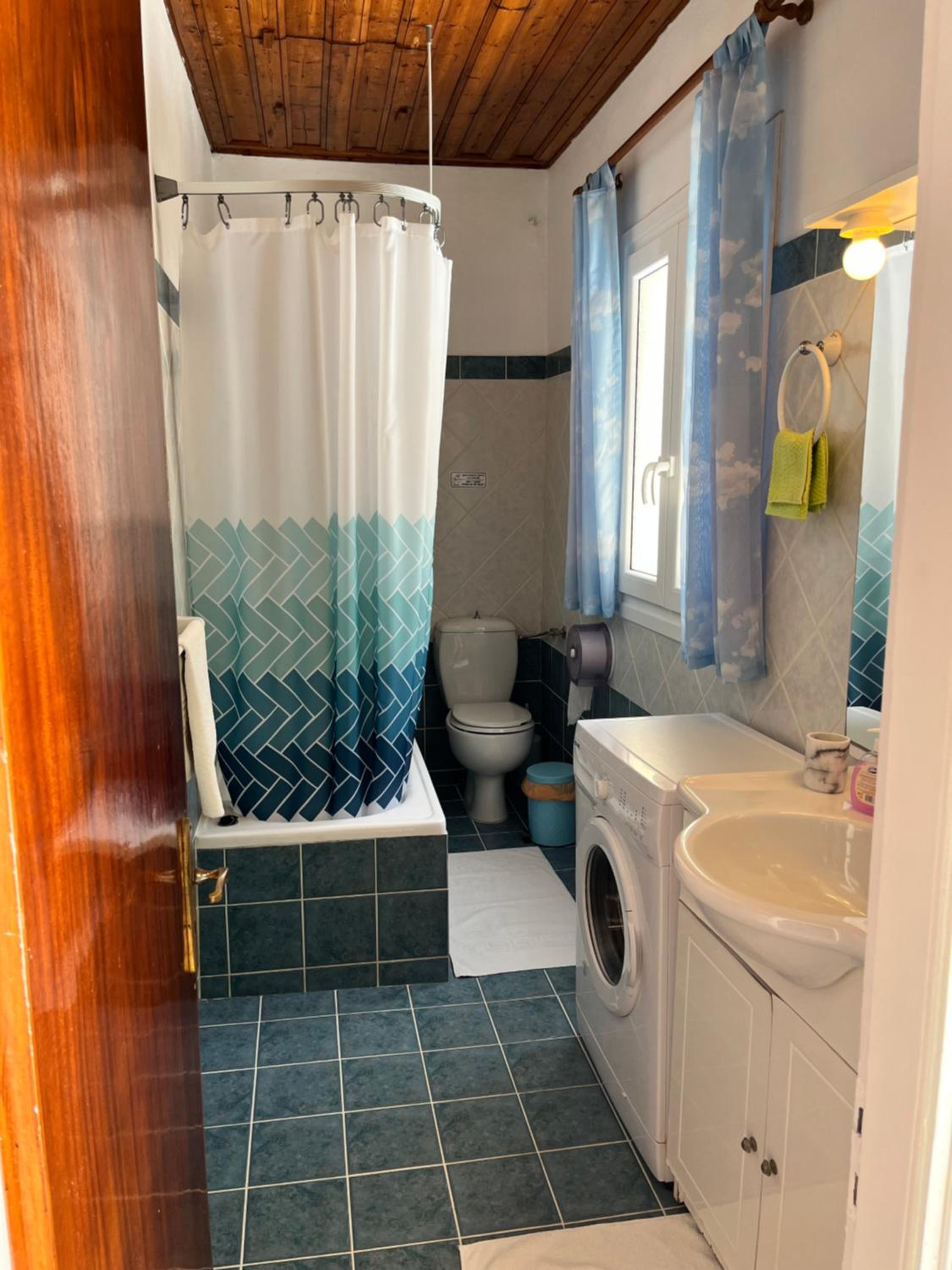 Poseidon Beach Bar & Restaurant Apartments photo 5