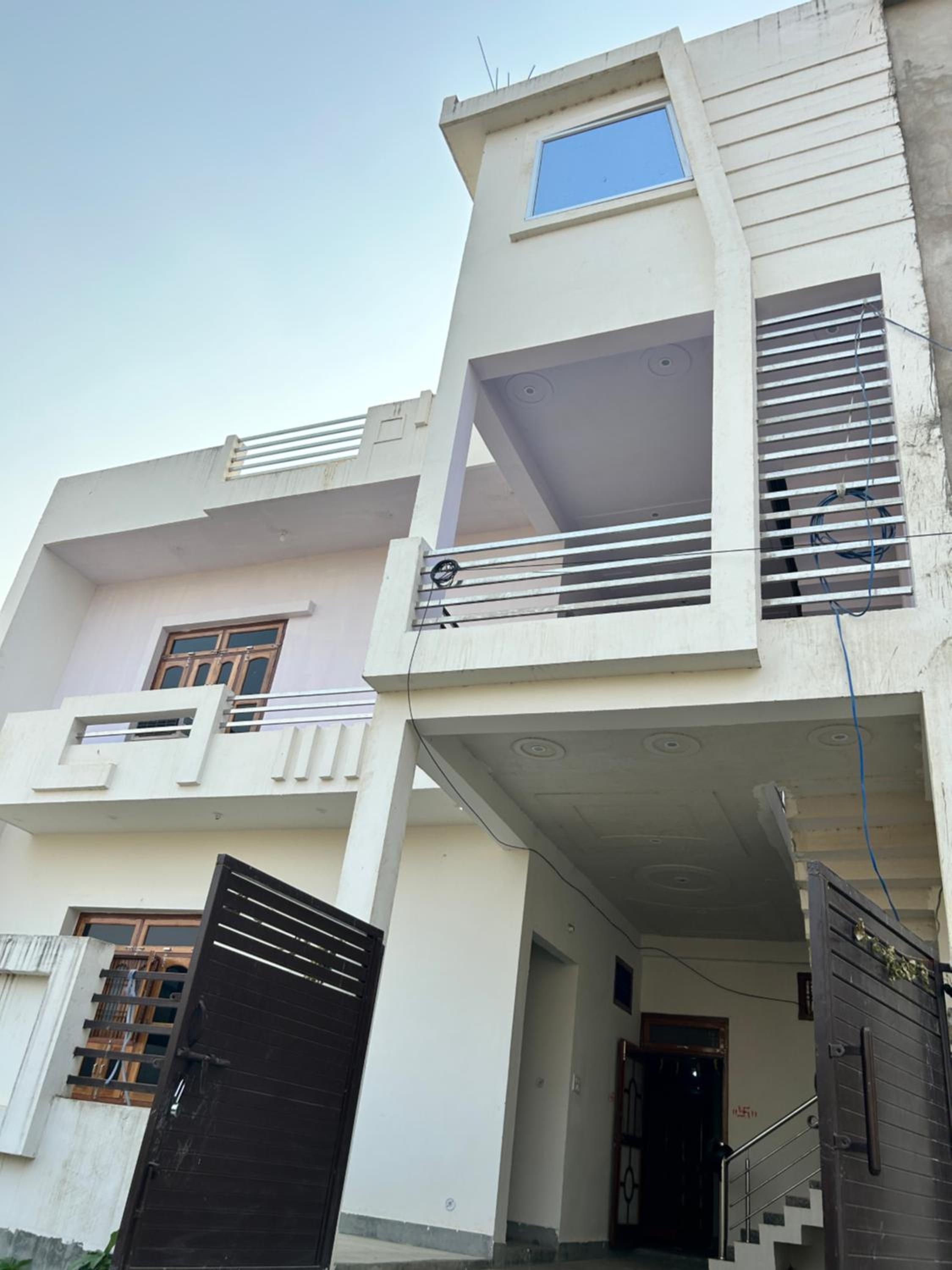 Aprajita Paying Guest House Free Pick-Up and Drop from Ayodhya Dham Railway Station