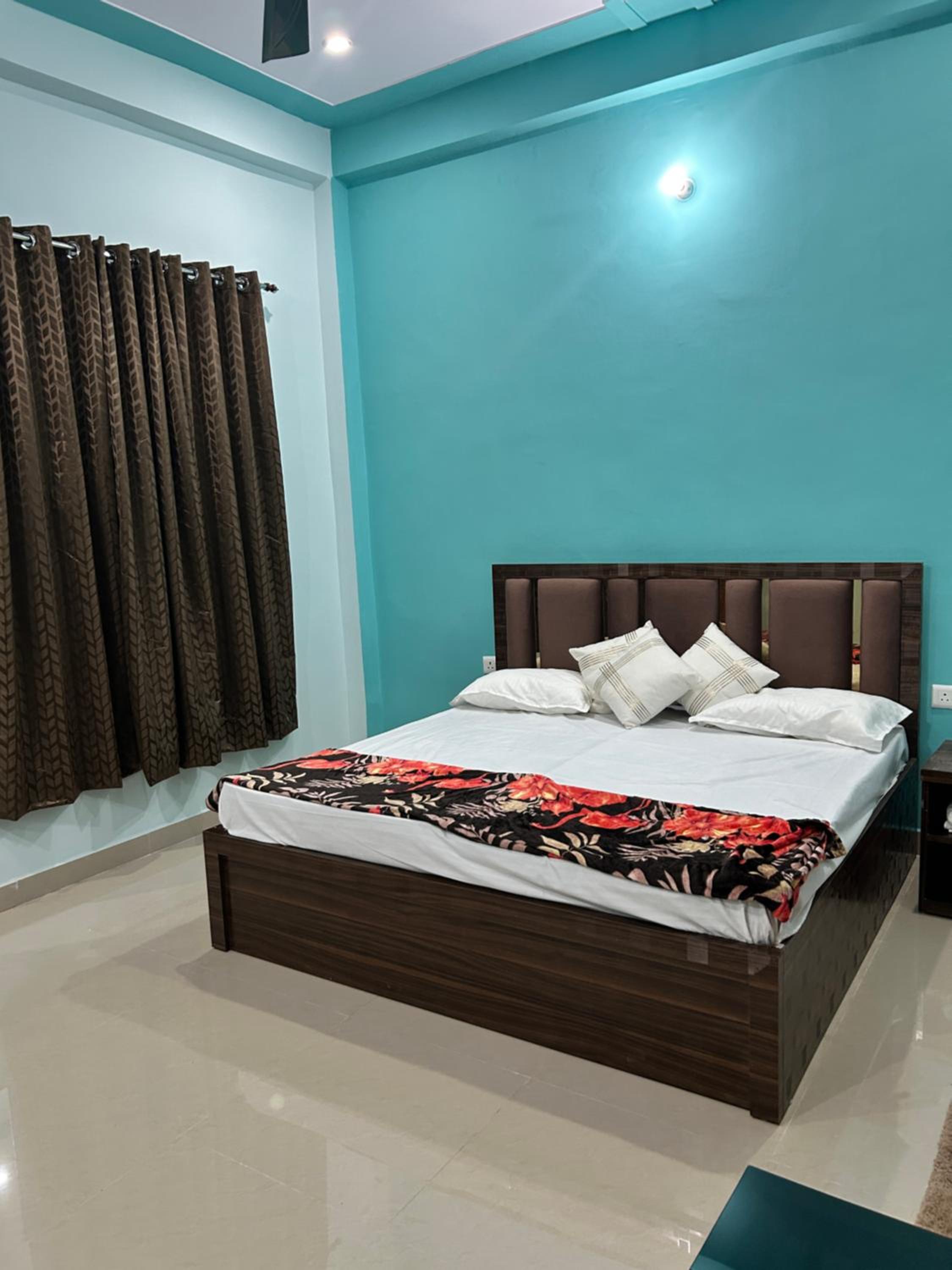 Aprajita Paying Guest House Free Pick-Up and Drop from Ayodhya Dham Railway Station