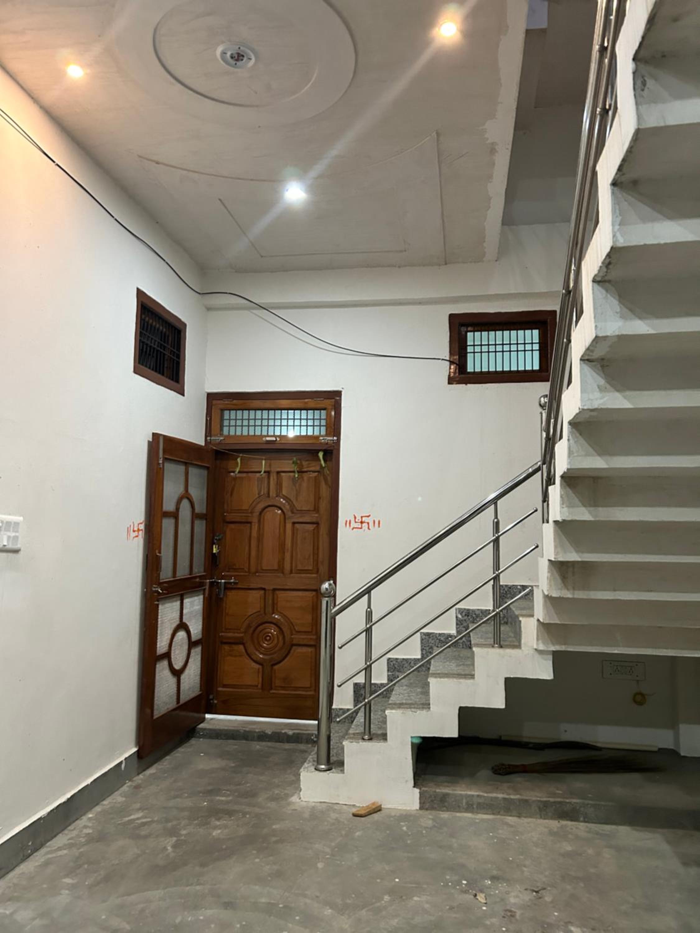 Aprajita Paying Guest House Free Pick-Up and Drop from Ayodhya Dham Railway Station