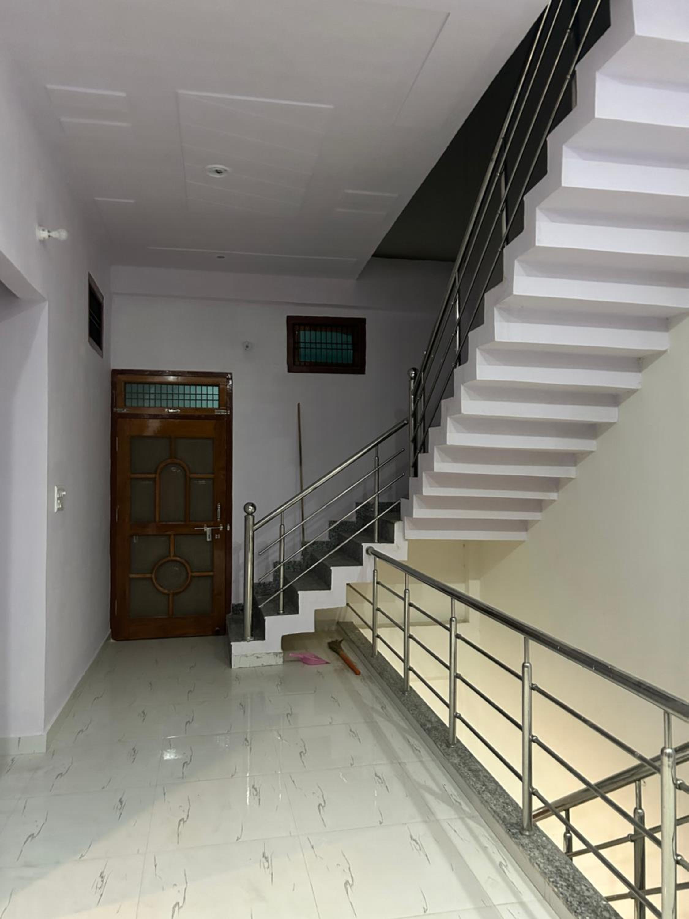 Aprajita Paying Guest House Free Pick-Up and Drop from Ayodhya Dham Railway Station