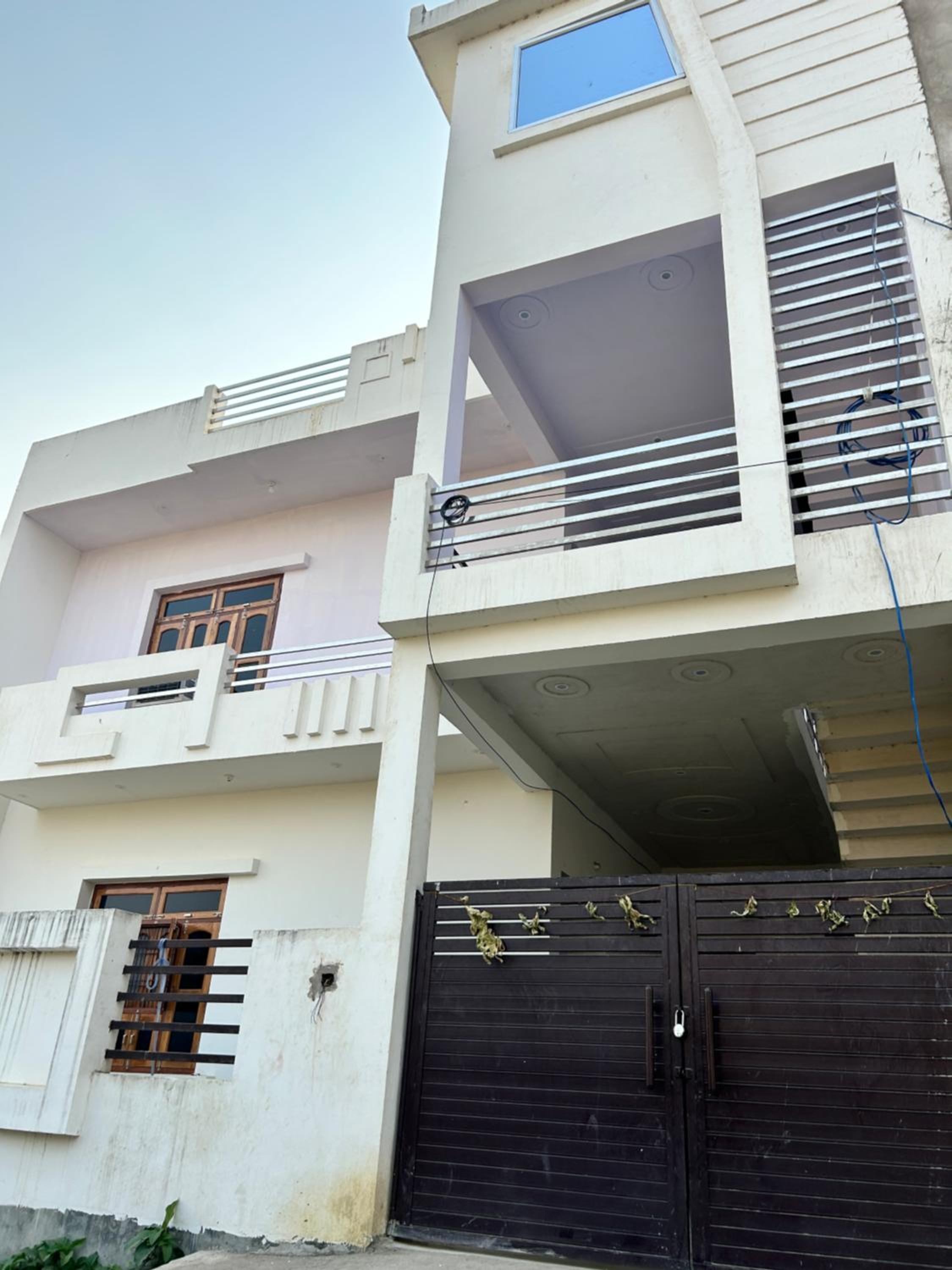 Aprajita Paying Guest House Free Pick-Up and Drop from Ayodhya Dham Railway Station