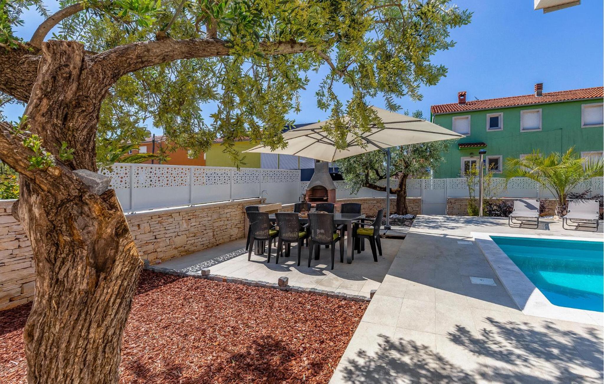 Beautiful Home In Fazana