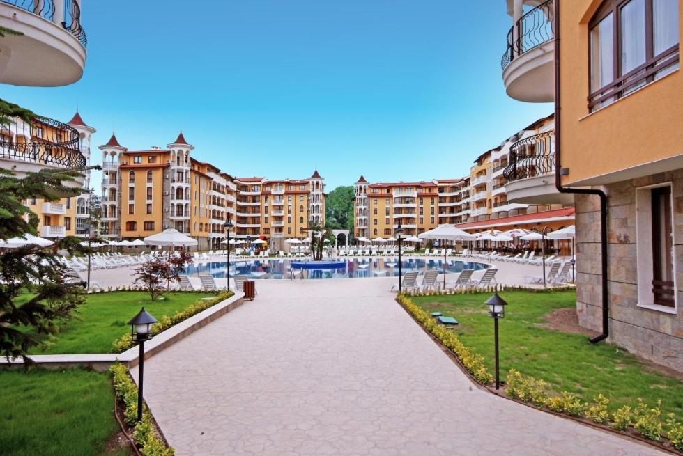 Apartment Lilou - 3 pools, SPA, gym, playgrounds
