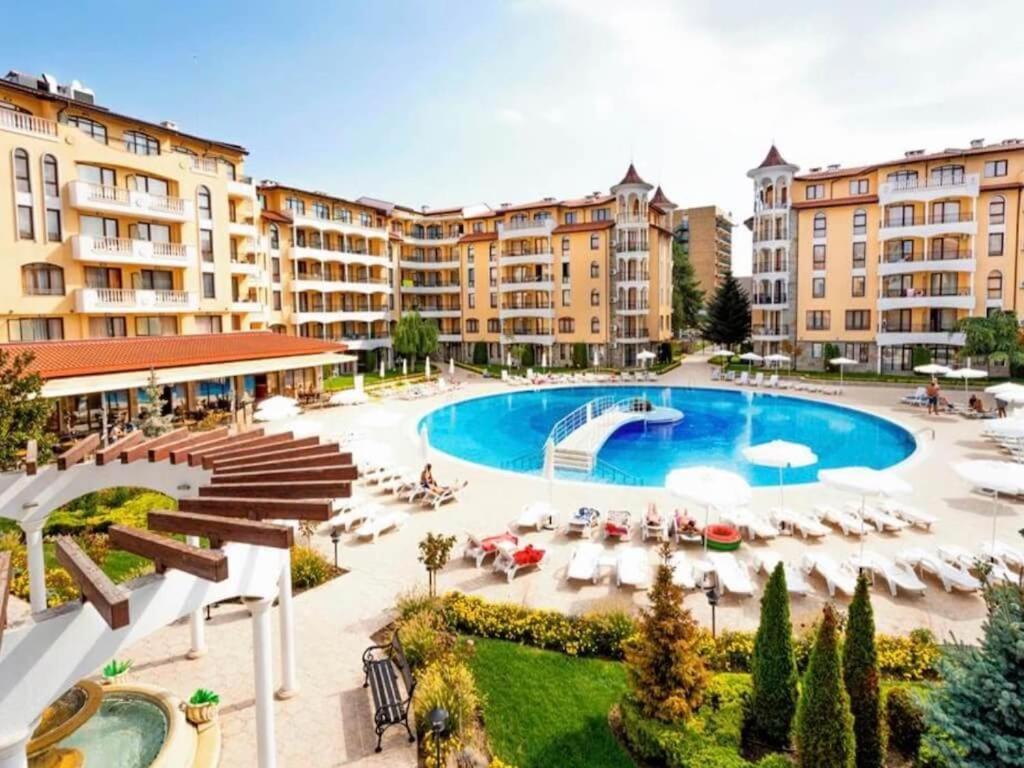 Apartment Lilou - 3 pools, SPA, gym, playgrounds