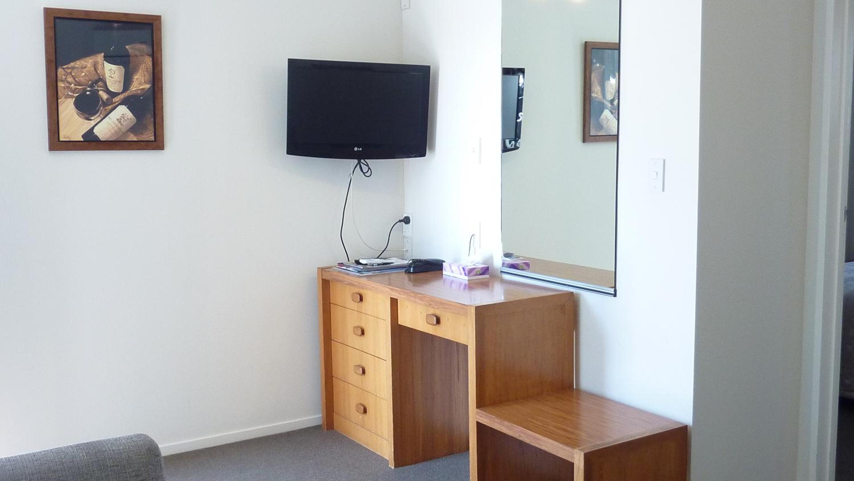 Colonial Inn Motel — photo 14