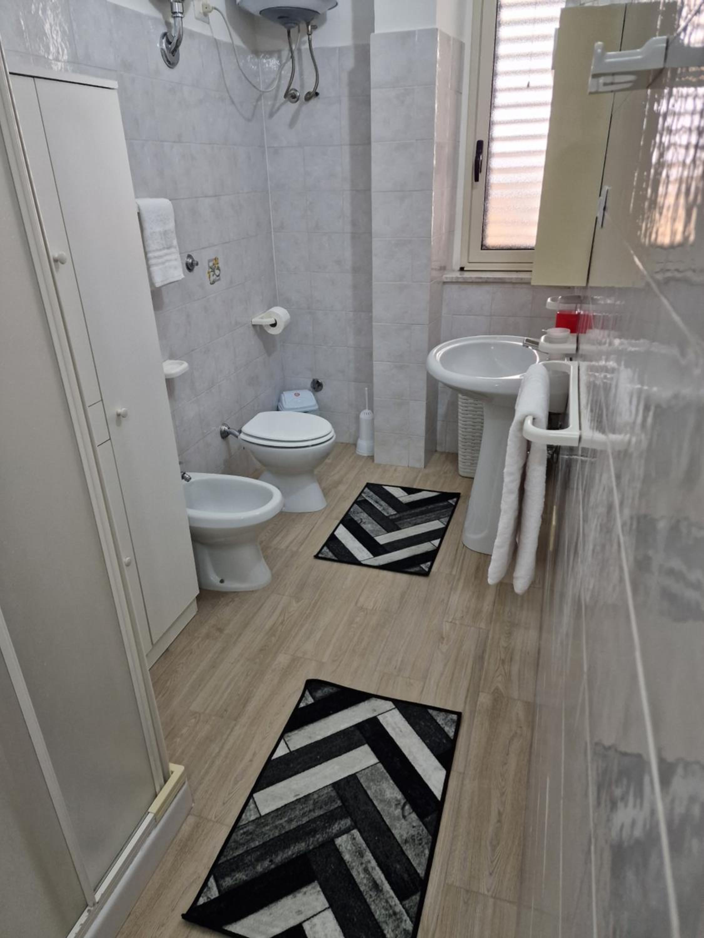 Casa Mia en Scilla — bathroom