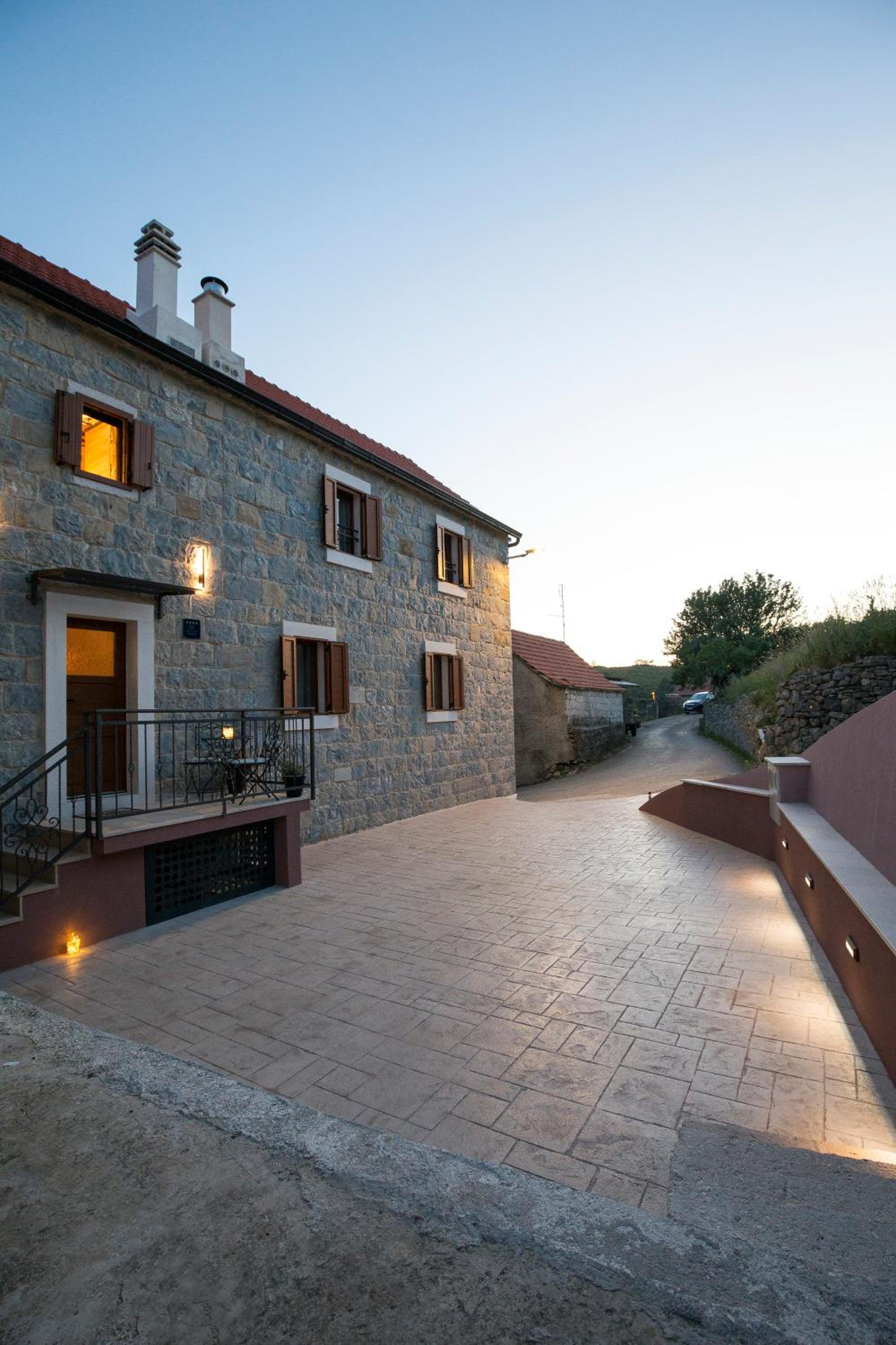 Stone house Oršulica