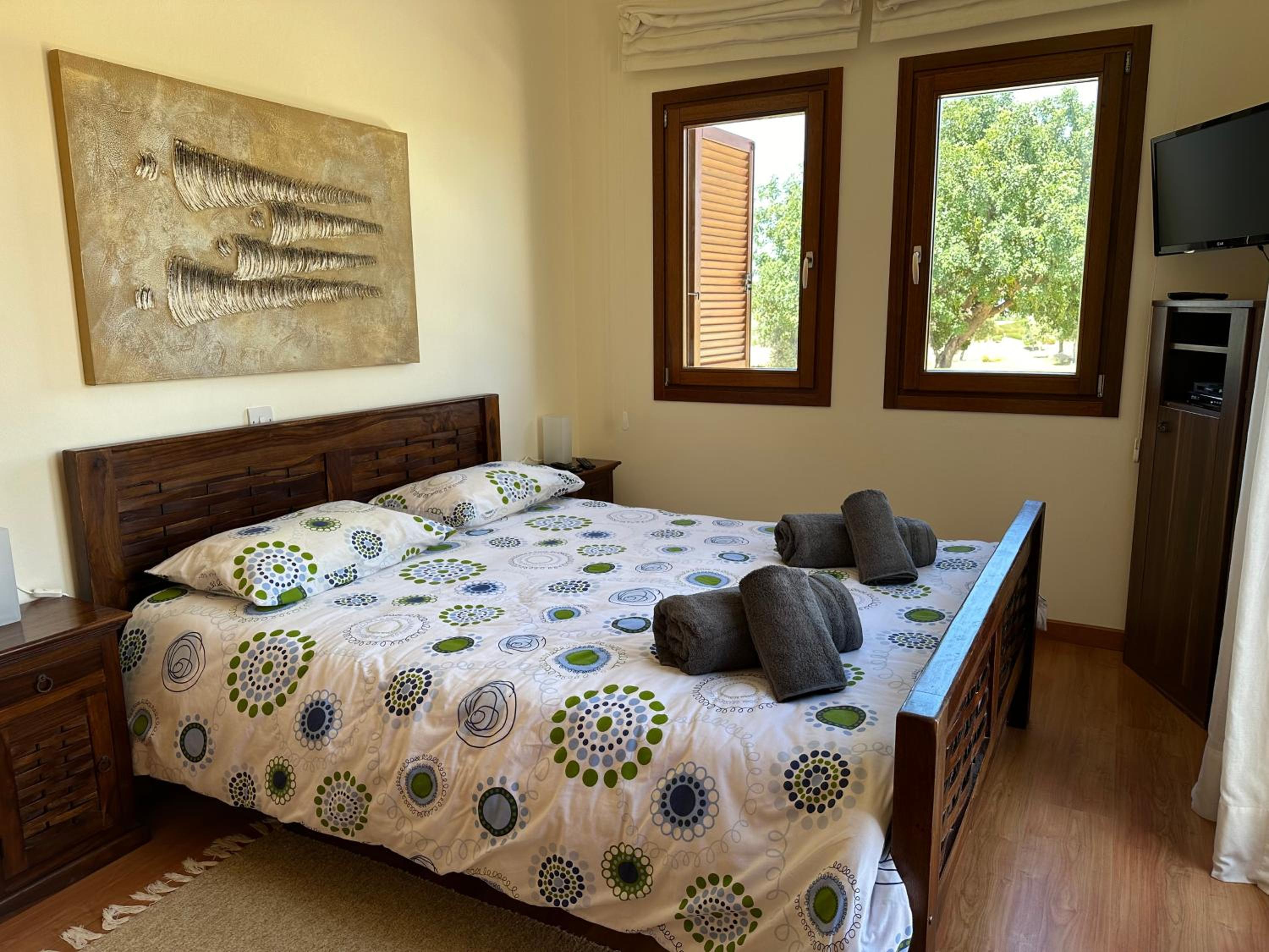 Villa Nausicaa private pool & hot tub, Aphrodite Hills Golf Resort