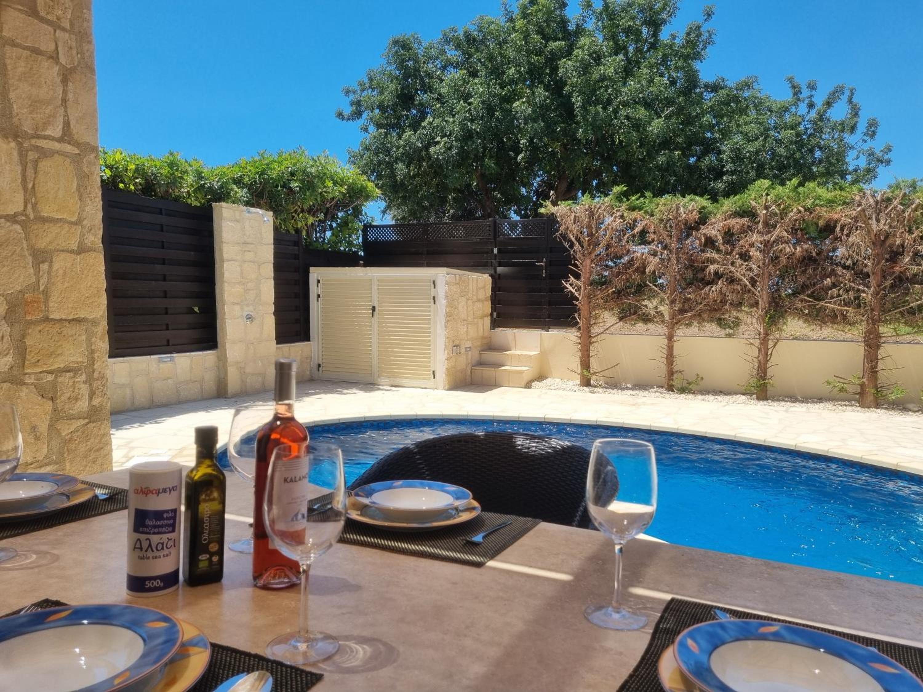 Villa Nausicaa private pool & hot tub, Aphrodite Hills Golf Resort