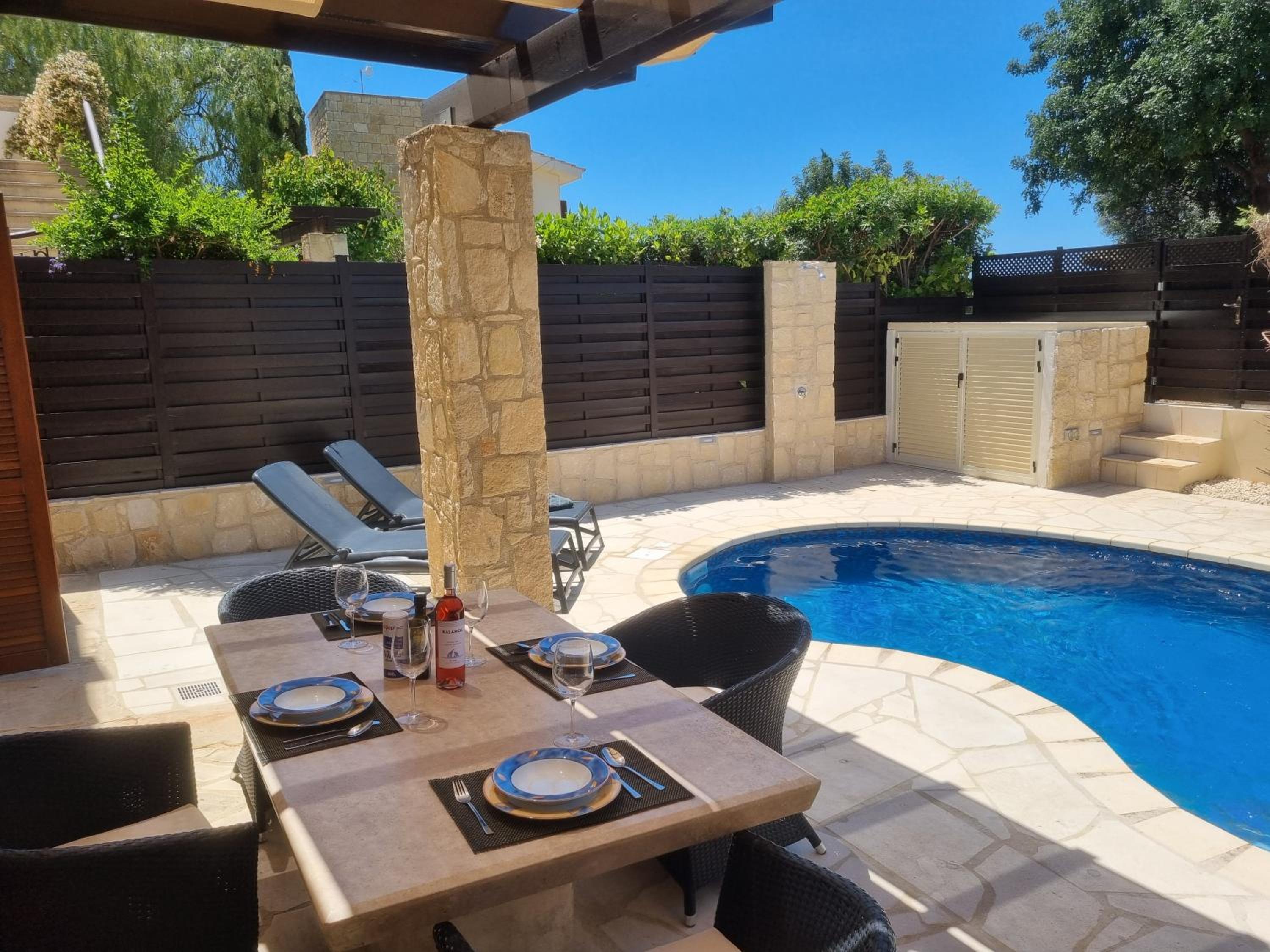 Villa Nausicaa private pool & hot tub, Aphrodite Hills Golf Resort