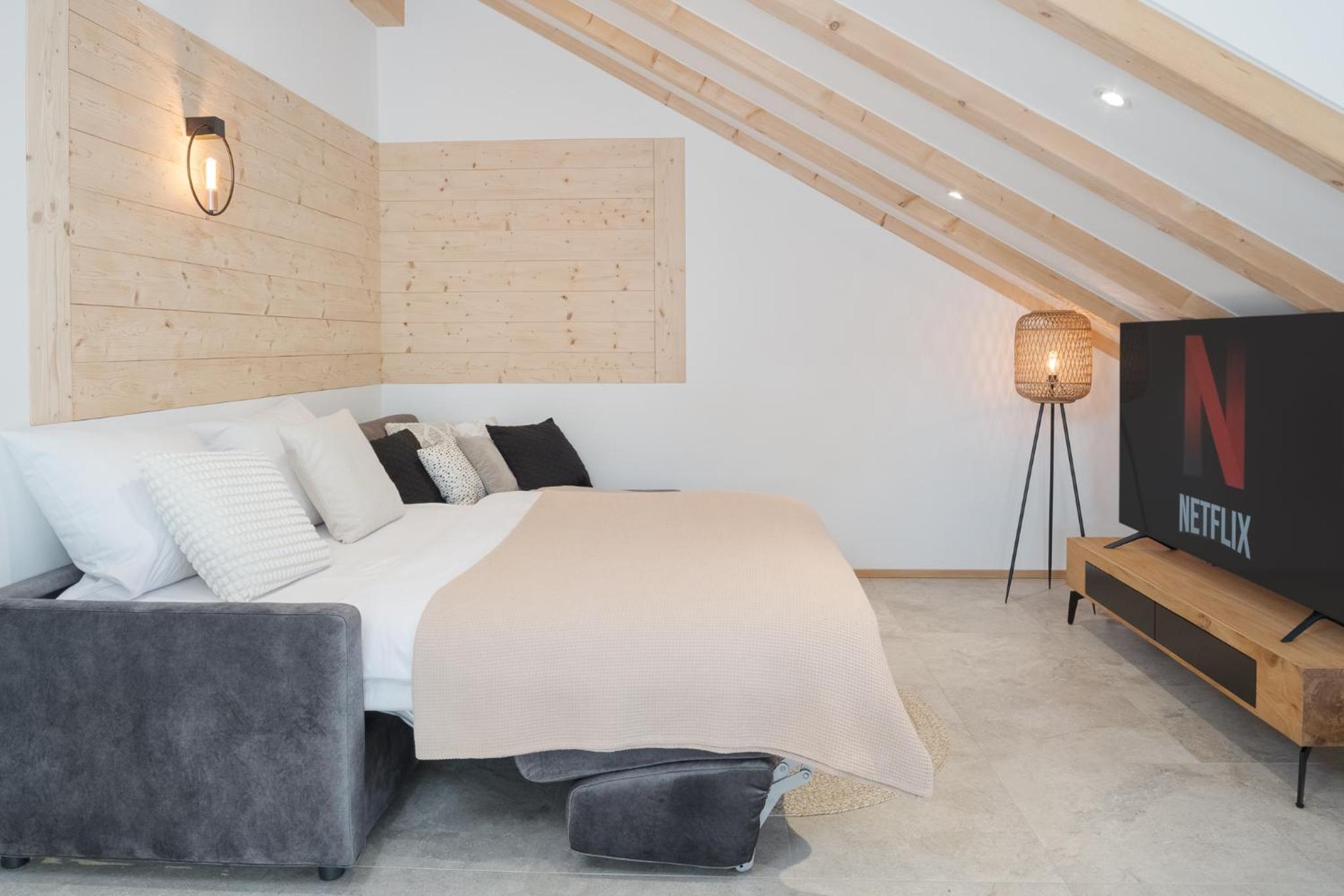FENJOY Ferienapartments am Chiemsee mit Bergblick