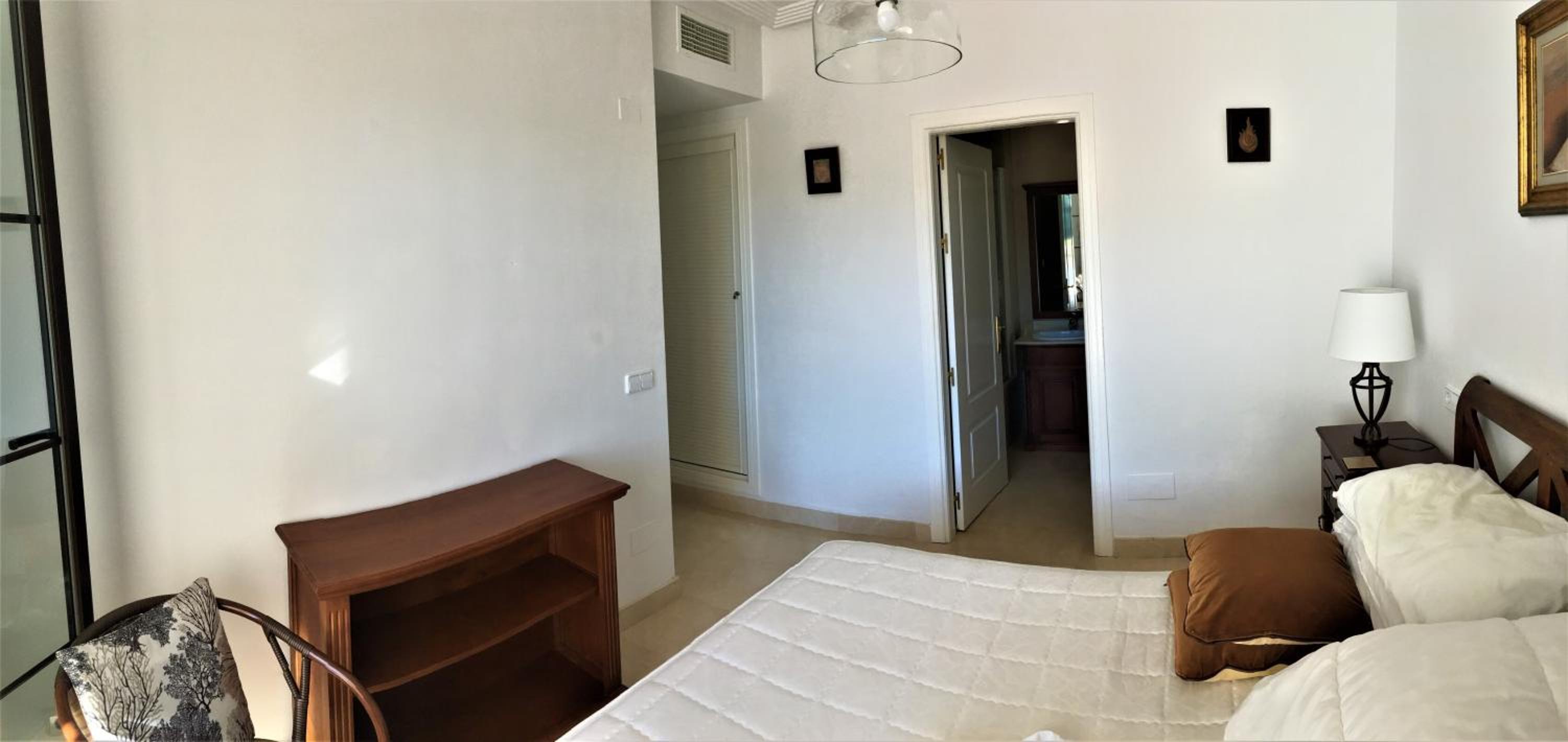 Superior 3BR GolfLA Apartment Minutes from Puerto Banus & Marbella