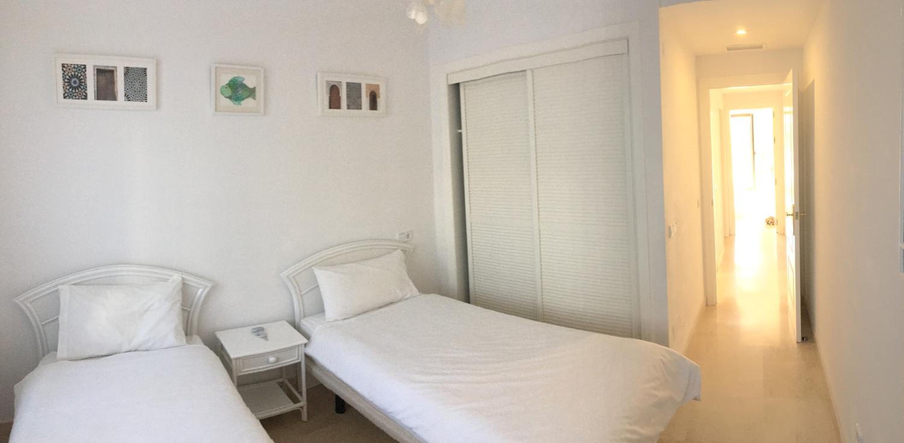 Superior 3BR GolfLA Apartment Minutes from Puerto Banus & Marbella