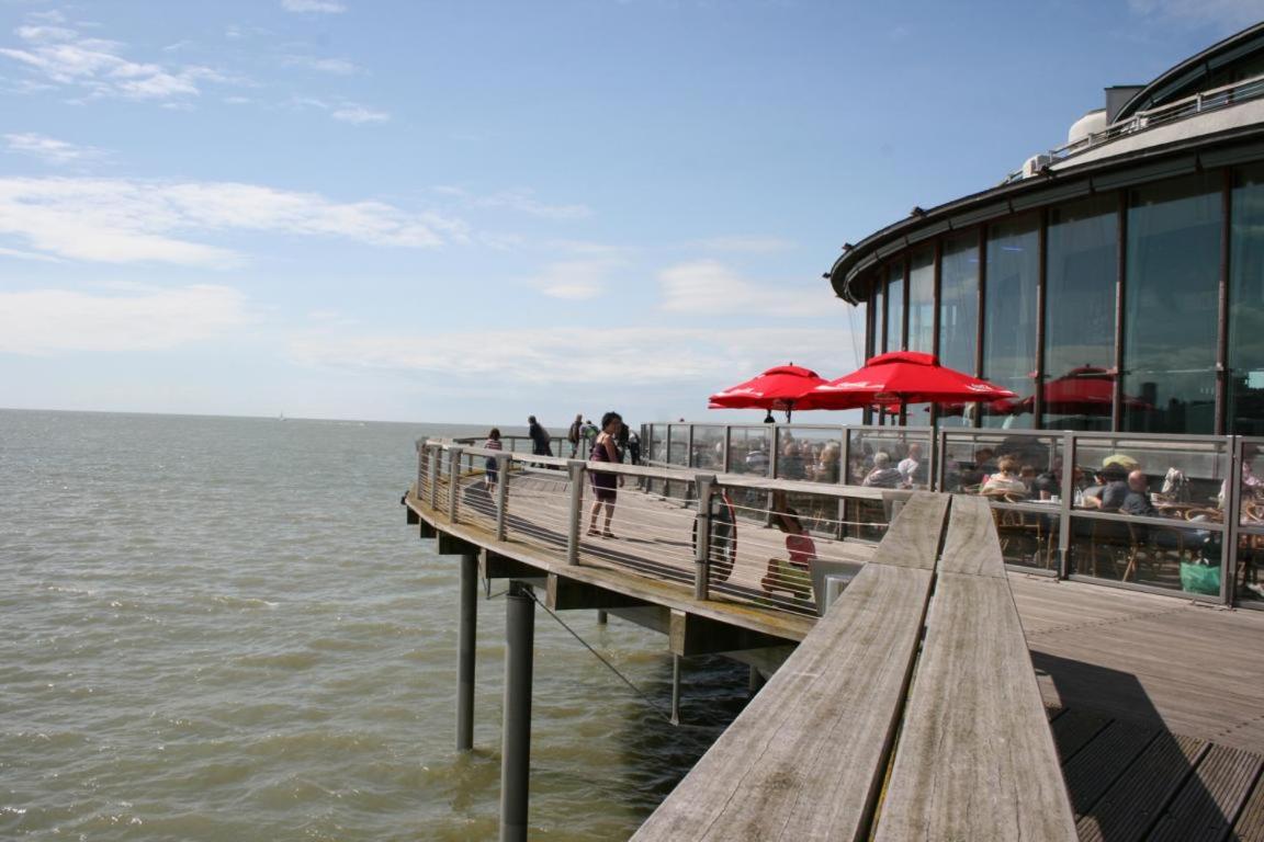 Beautiful Top Floor Seaview Studio Apartment B'berge-Bruges