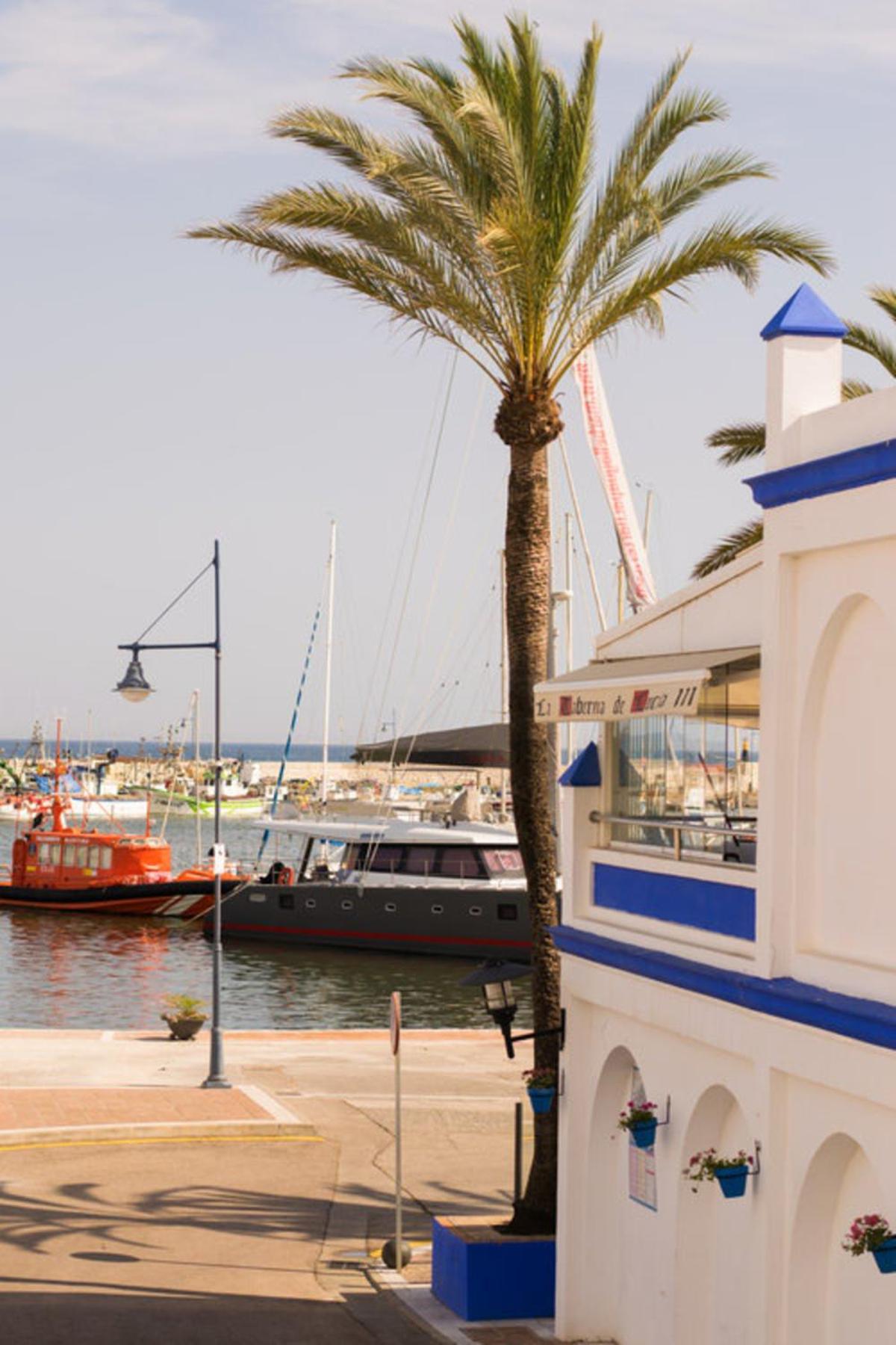 Superior 3BR GolfLA Apartment Minutes from Puerto Banus & Marbella