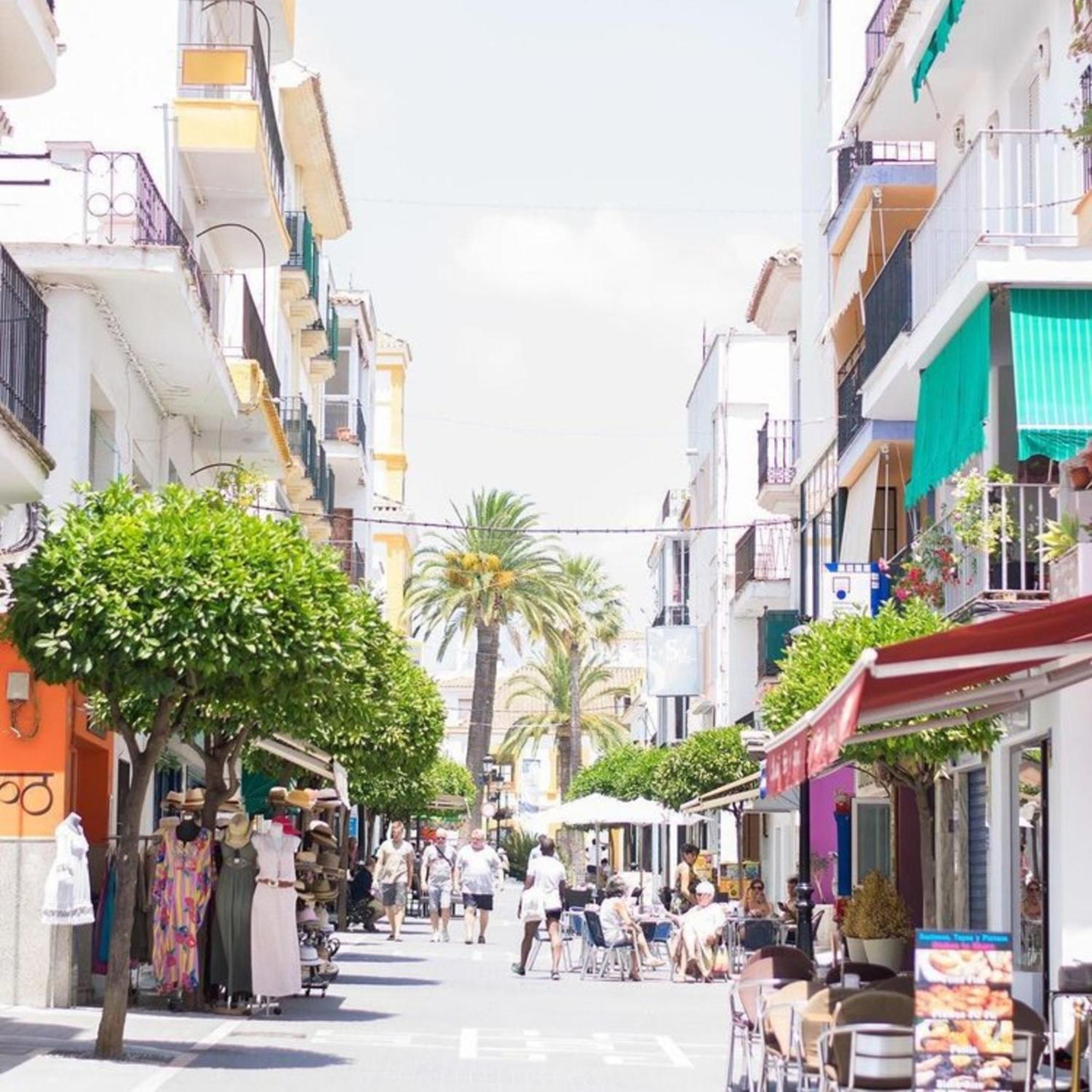 Superior 3BR GolfLA Apartment Minutes from Puerto Banus & Marbella