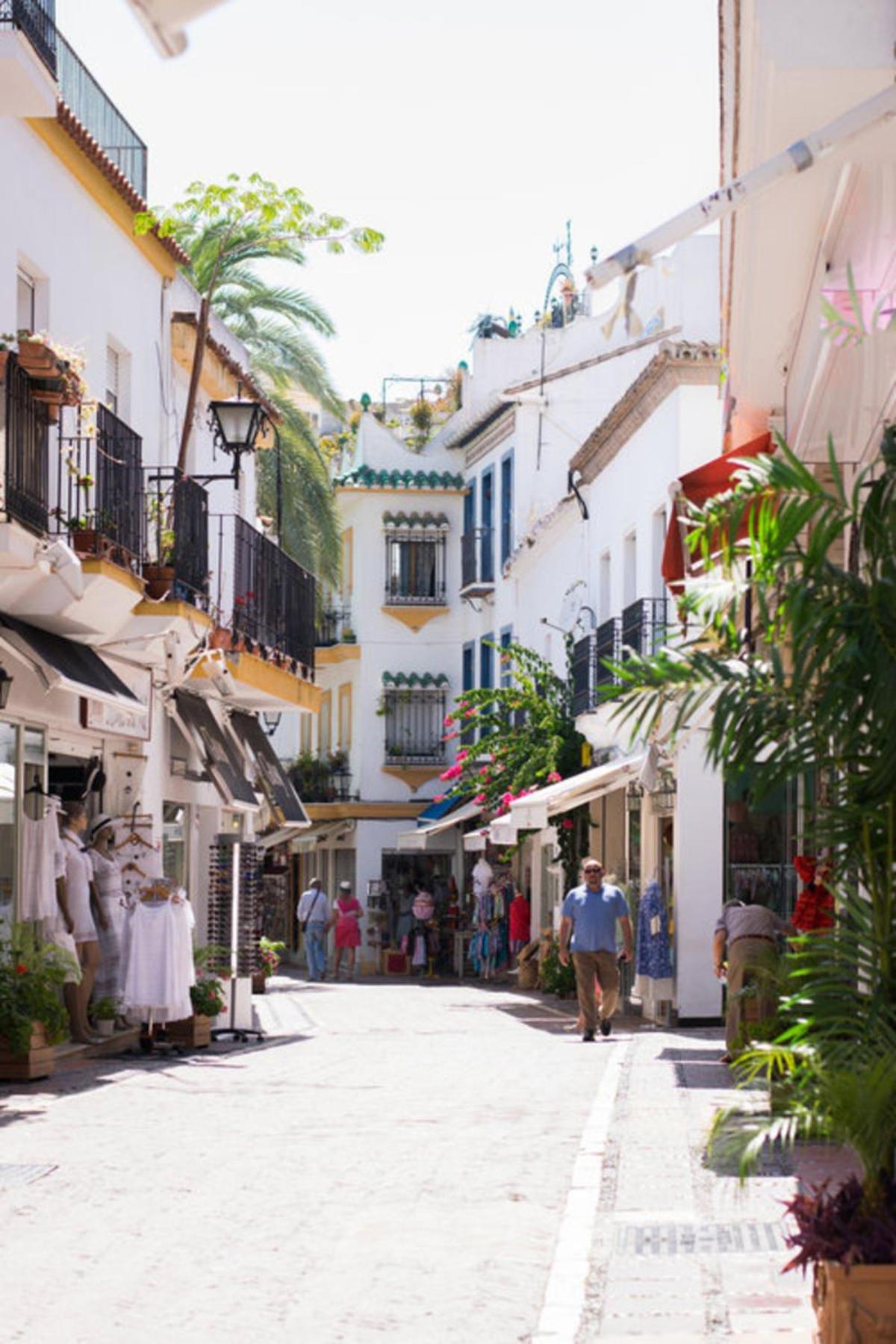 Superior 3BR GolfLA Apartment Minutes from Puerto Banus & Marbella