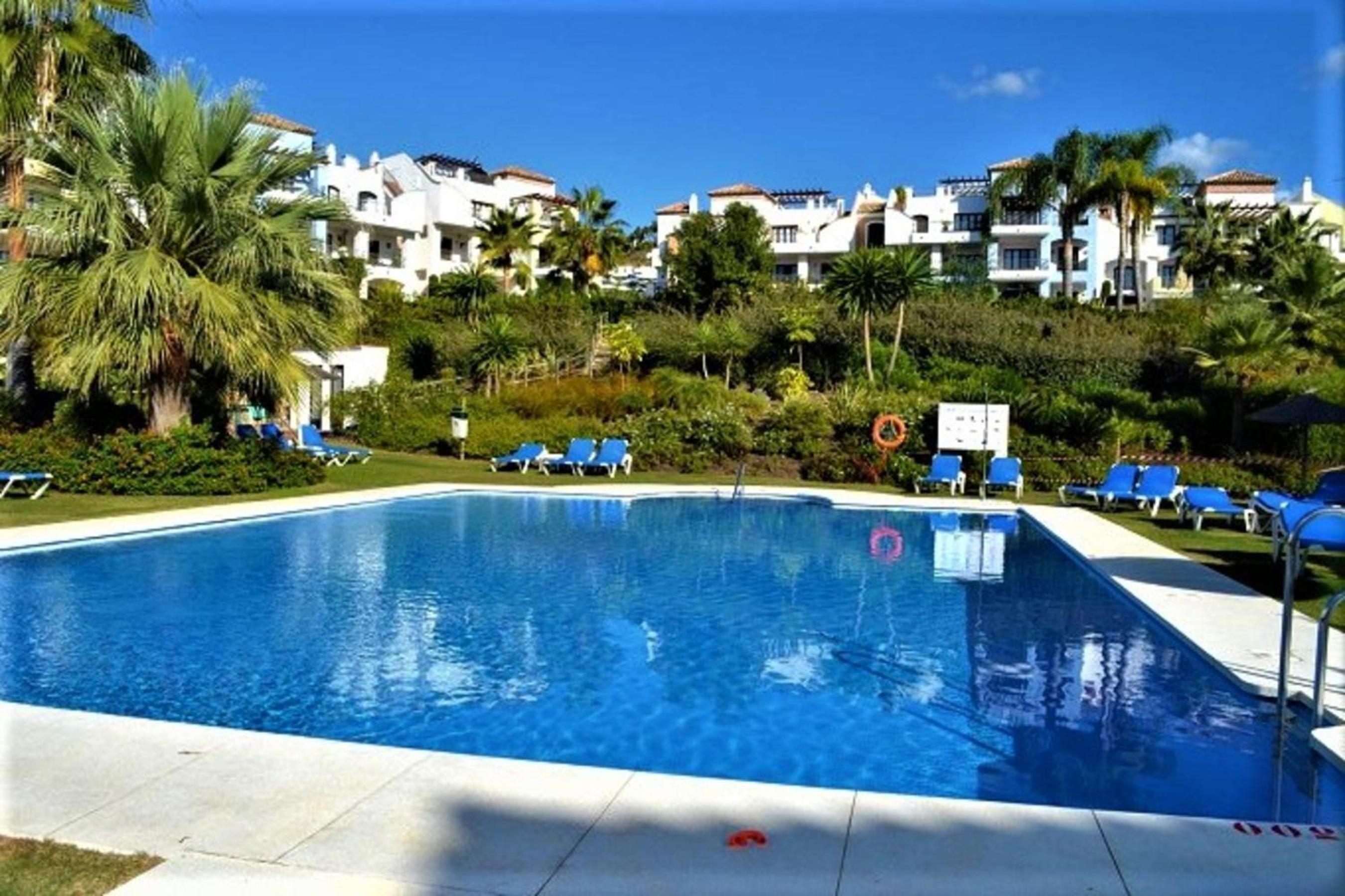 Superior 3BR GolfLA Apartment Minutes from Puerto Banus & Marbella