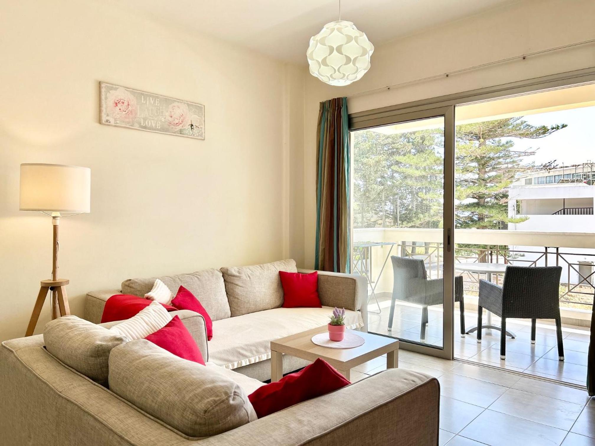 SUN JULZ Apartments on the Beach