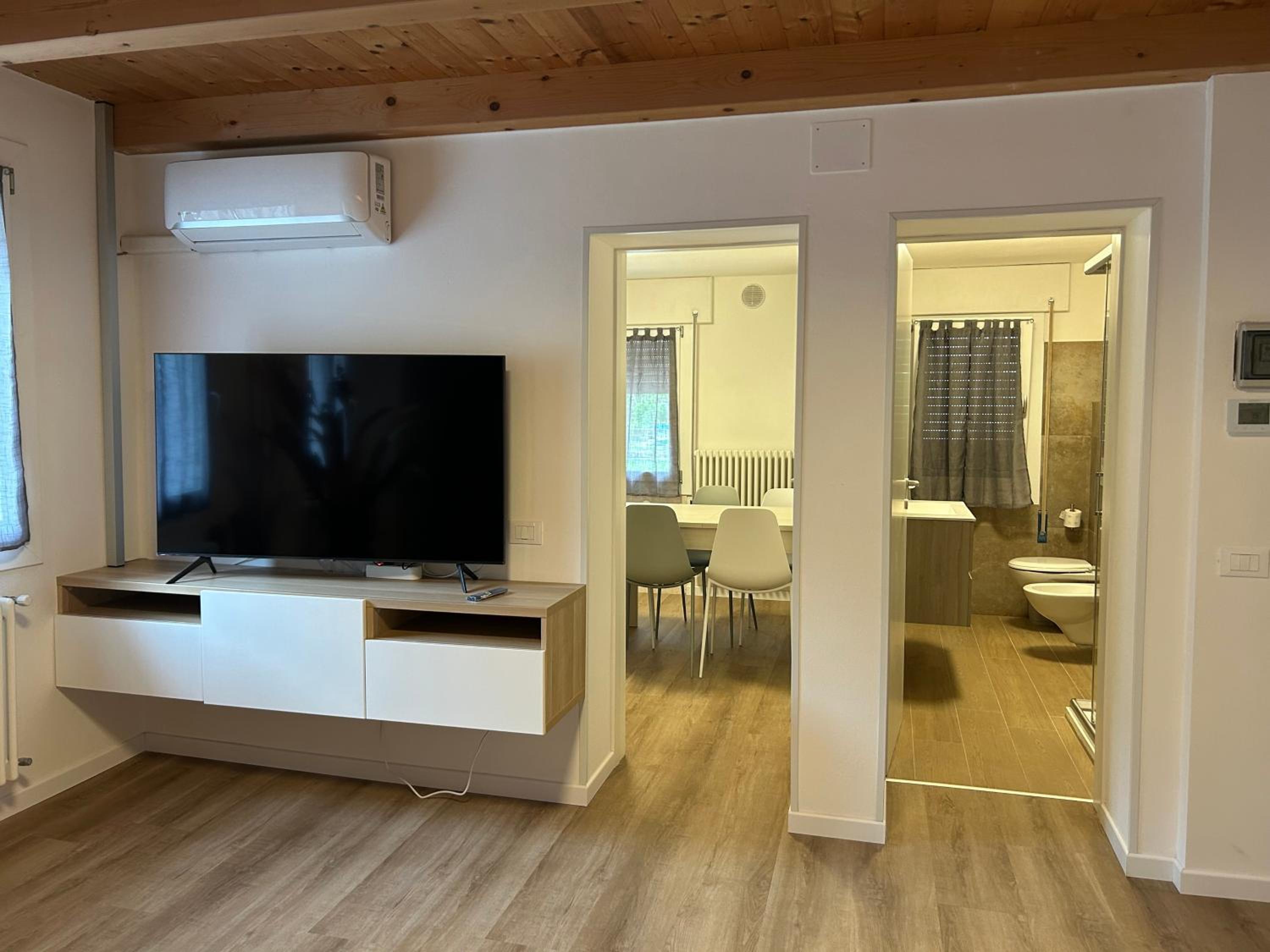 Larocca Tourist Home 5 Valbrenta