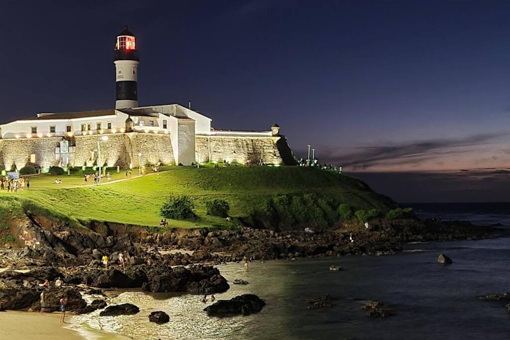 Residencial Tiffany's, Porto da Barra, Salvador-BA