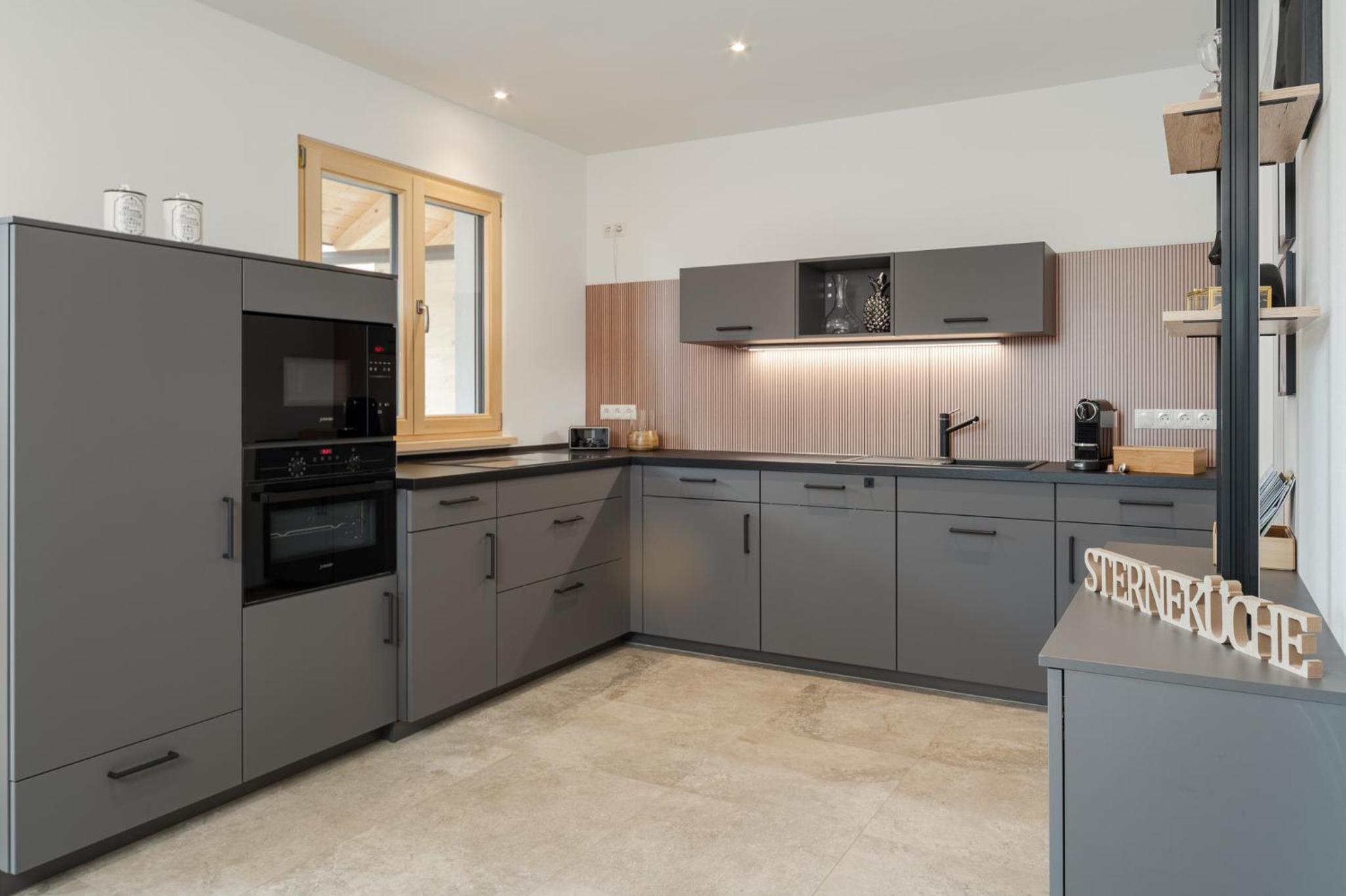 FENJOY Ferienapartments am Chiemsee - Balkon - BBQ