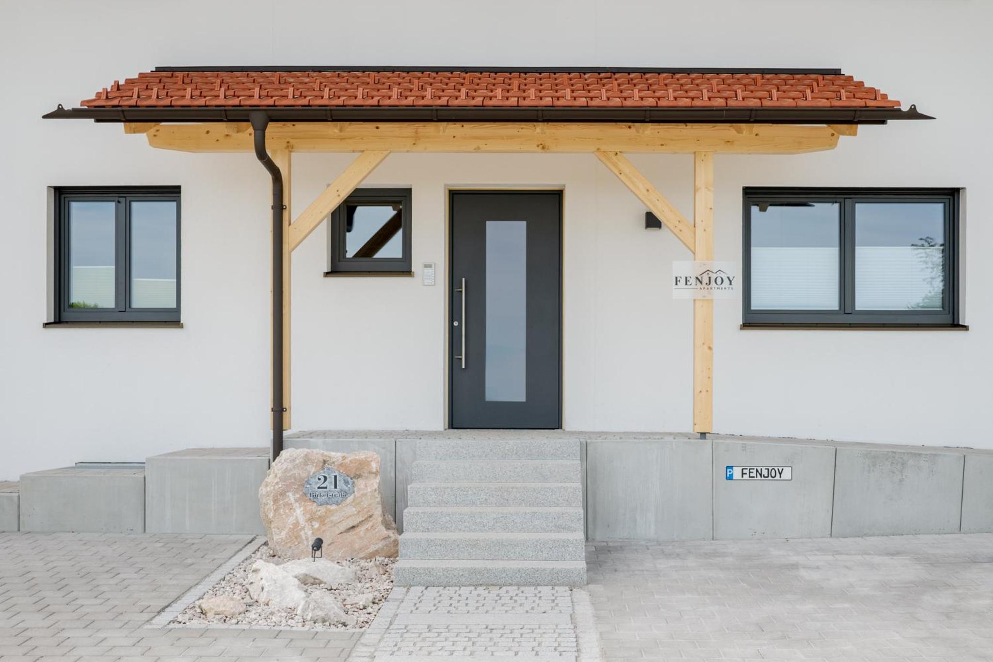 FENJOY Ferienapartments am Chiemsee - Balkon - BBQ