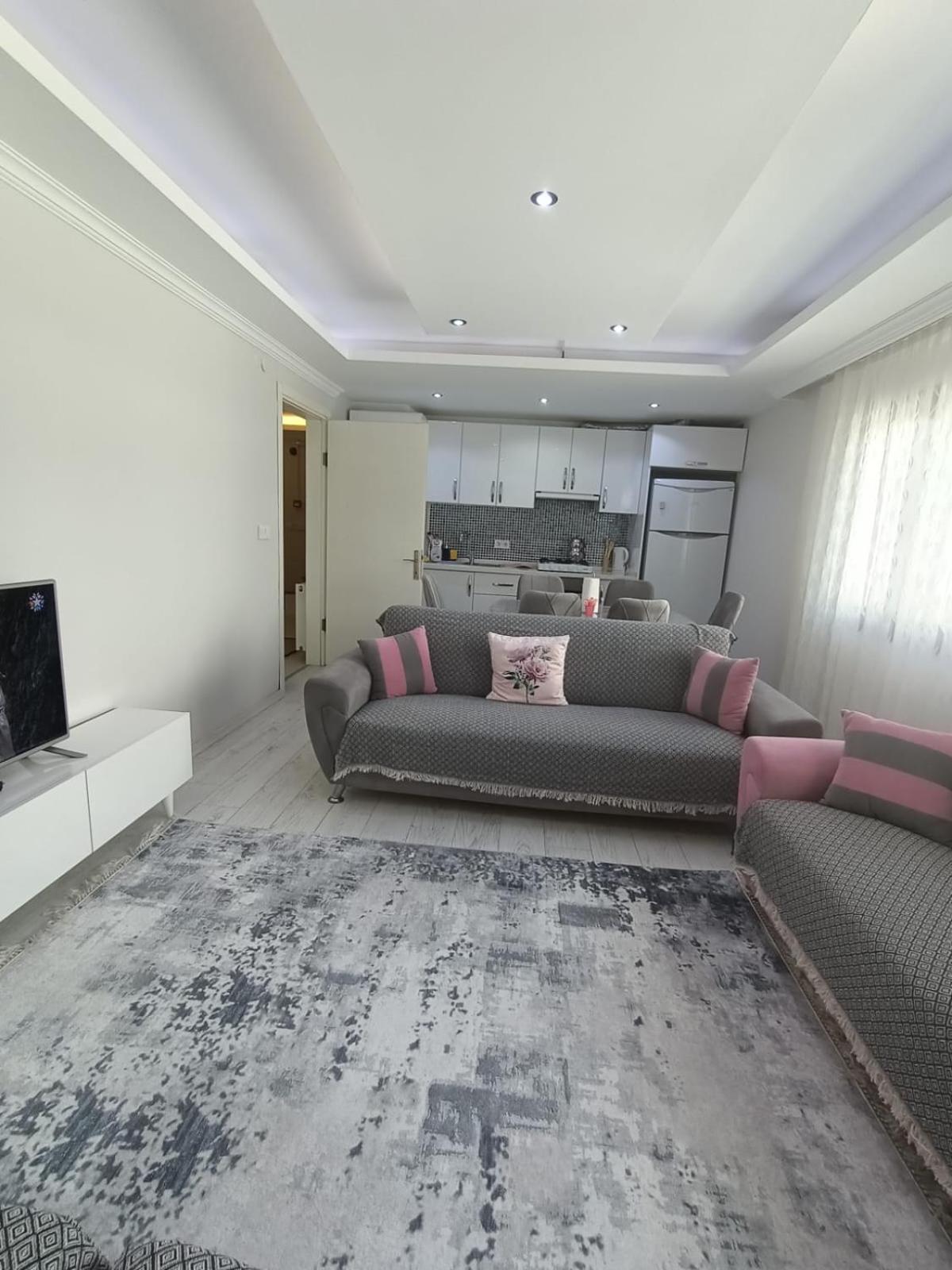 Gökçenefe apart