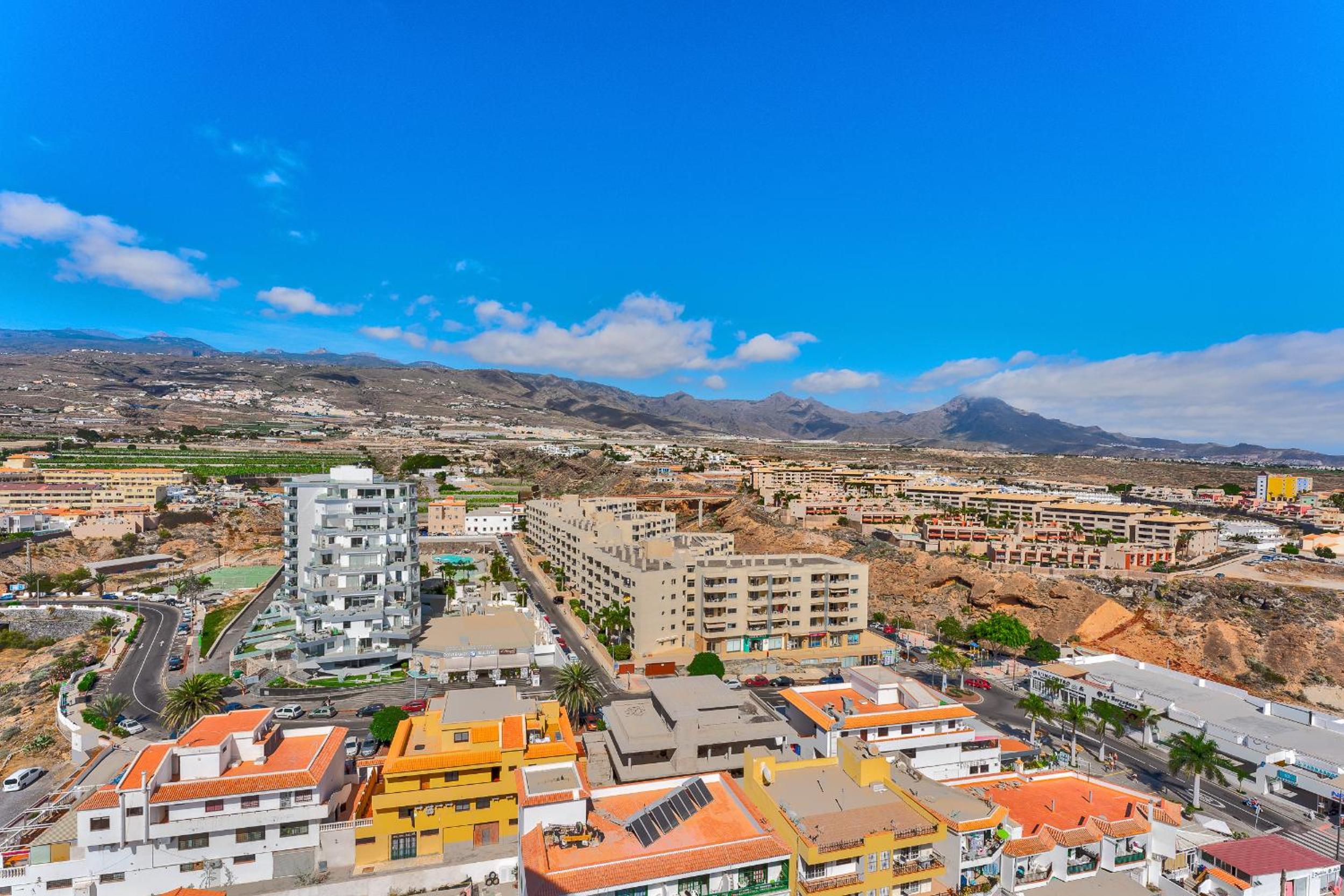 14th floor Panoramic View view 2