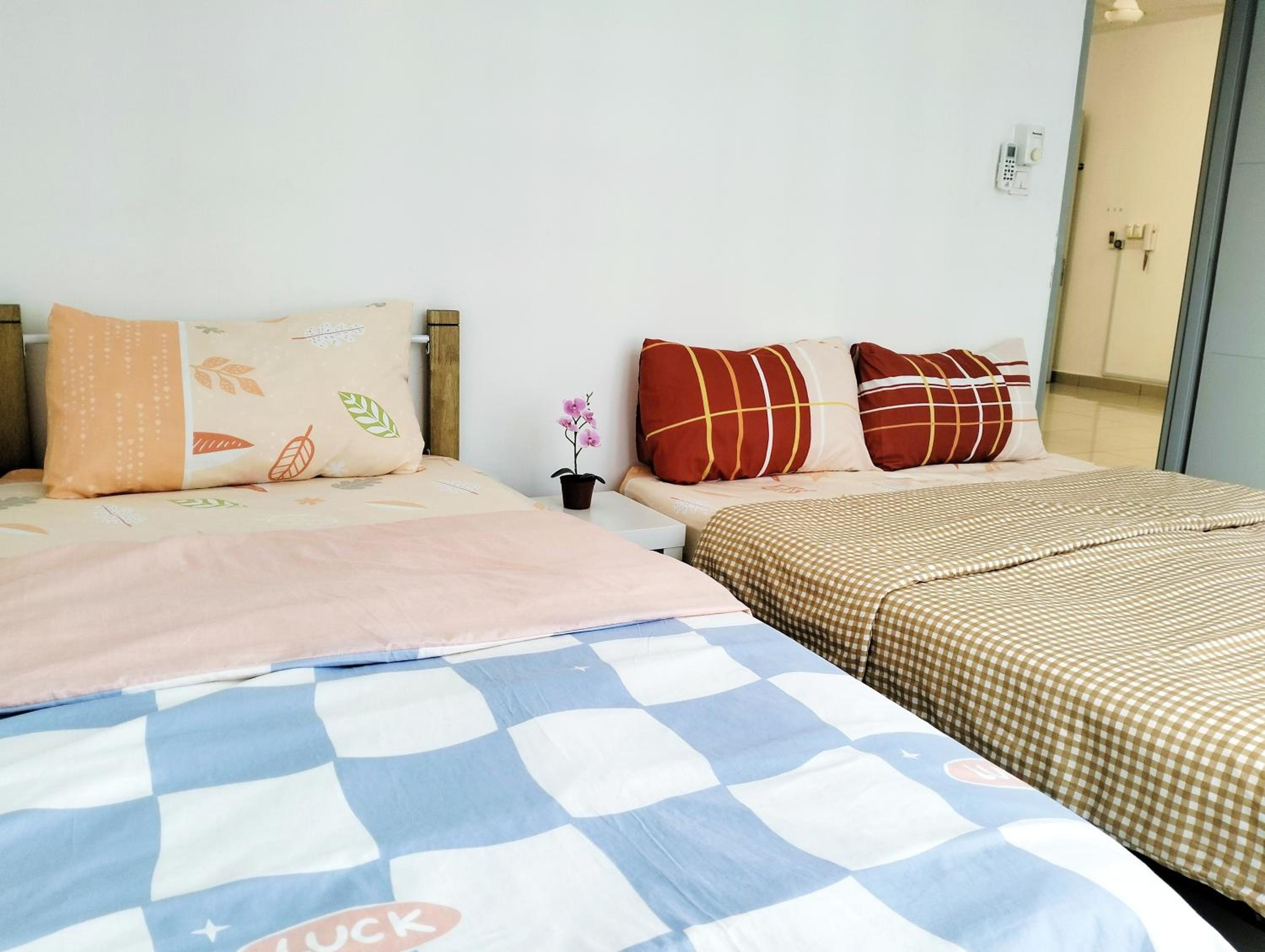 JB Austin Perdana Tidy Simple Comfy 2BR5pax