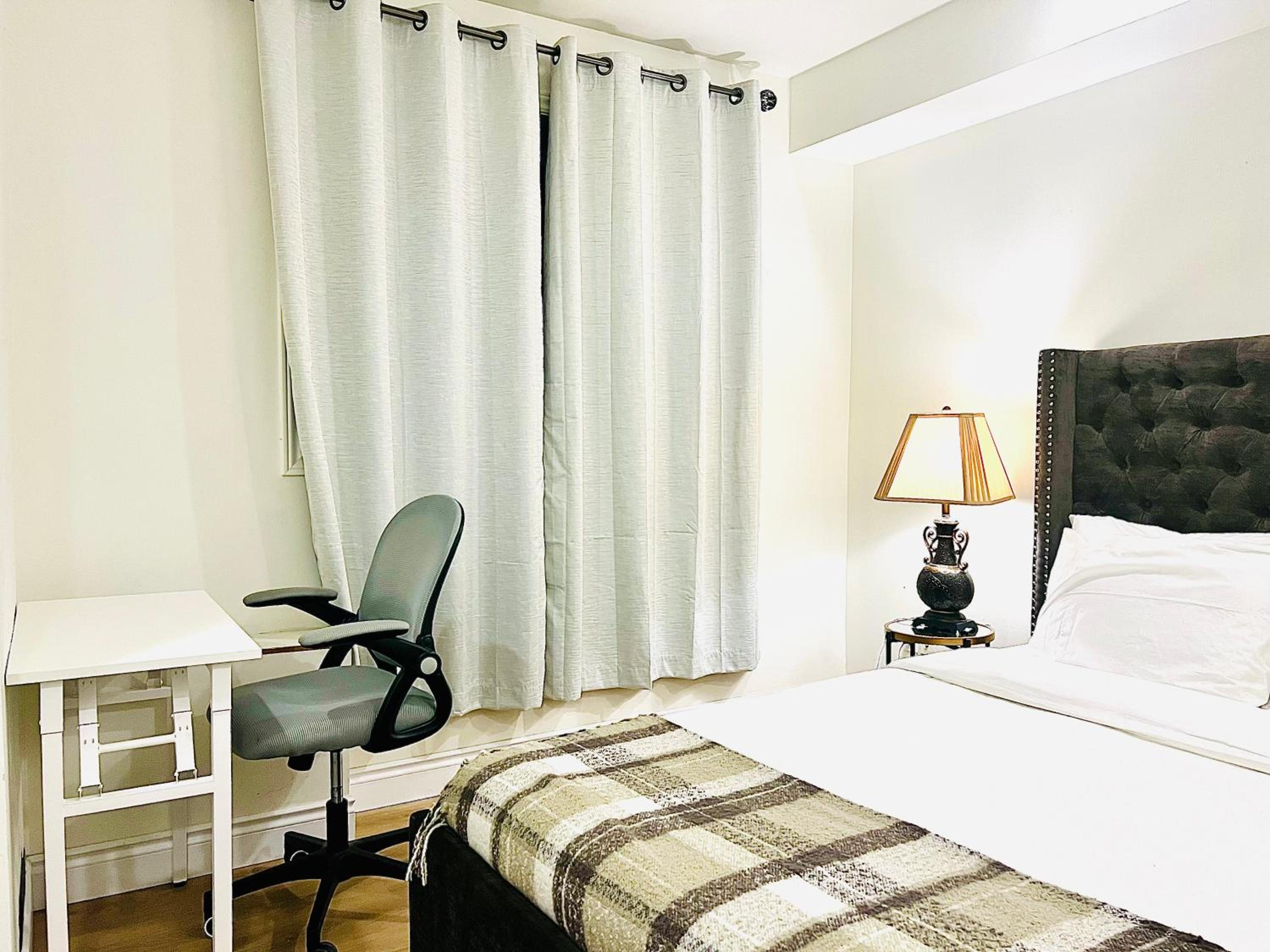 LaVida Exclusive Guest House, Free Parking (Rm#2)