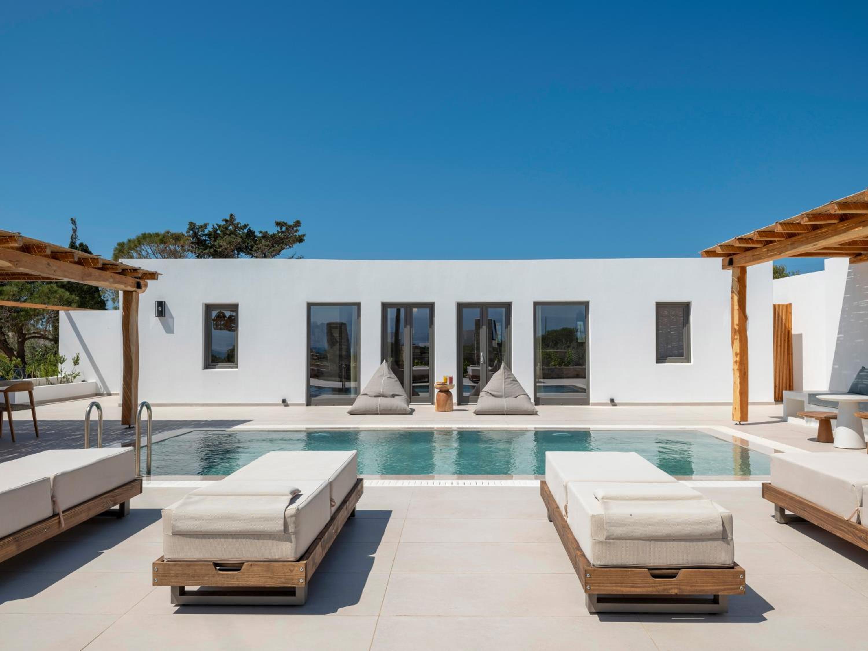 Noble Pearl Villas Paros view 2