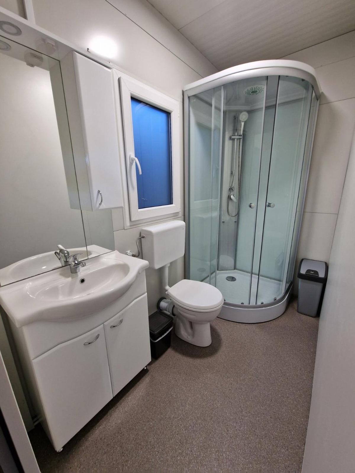 MobilHomeCharly