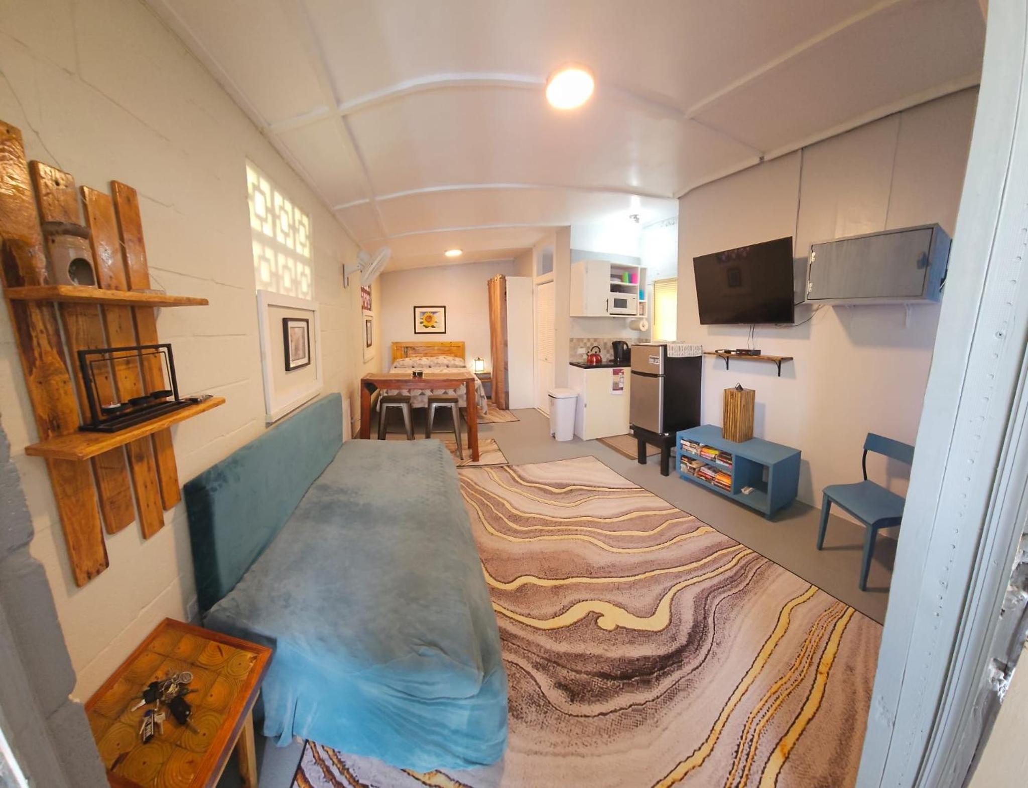 Hotel Gloria's mini hideaway - Image 1