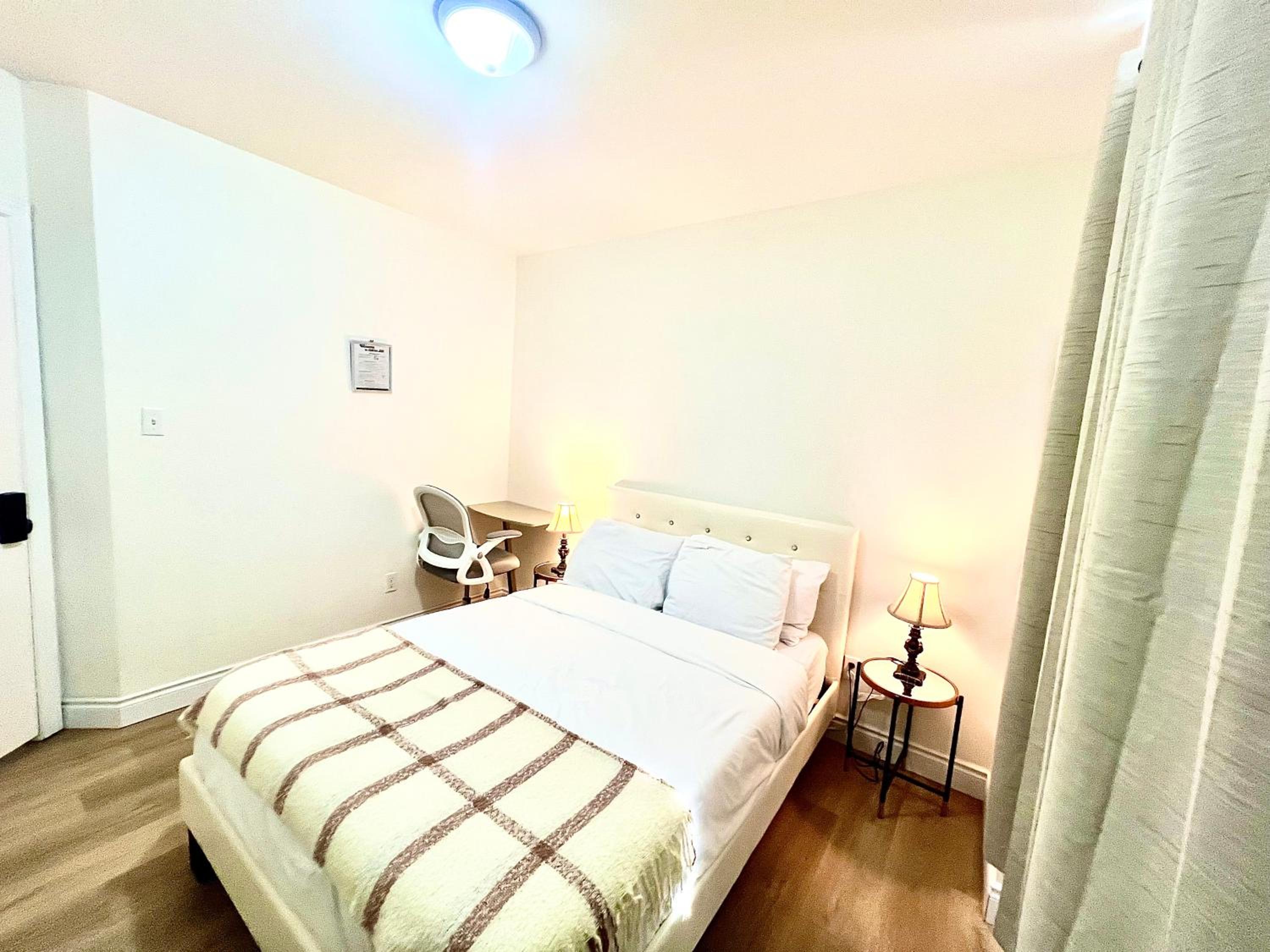 LaVida Exclusive Guest House(Rm#4)